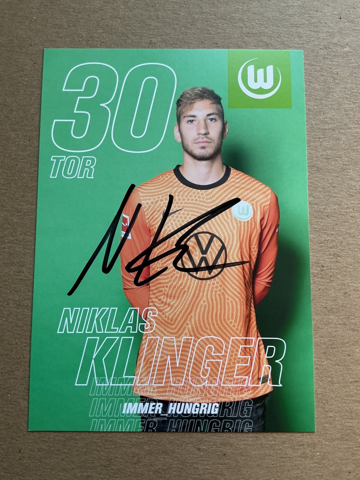 Niklas Klinger, Germany 🇩🇪 VfL Wolfsburg 2020/21 hand signed - Autographs-World