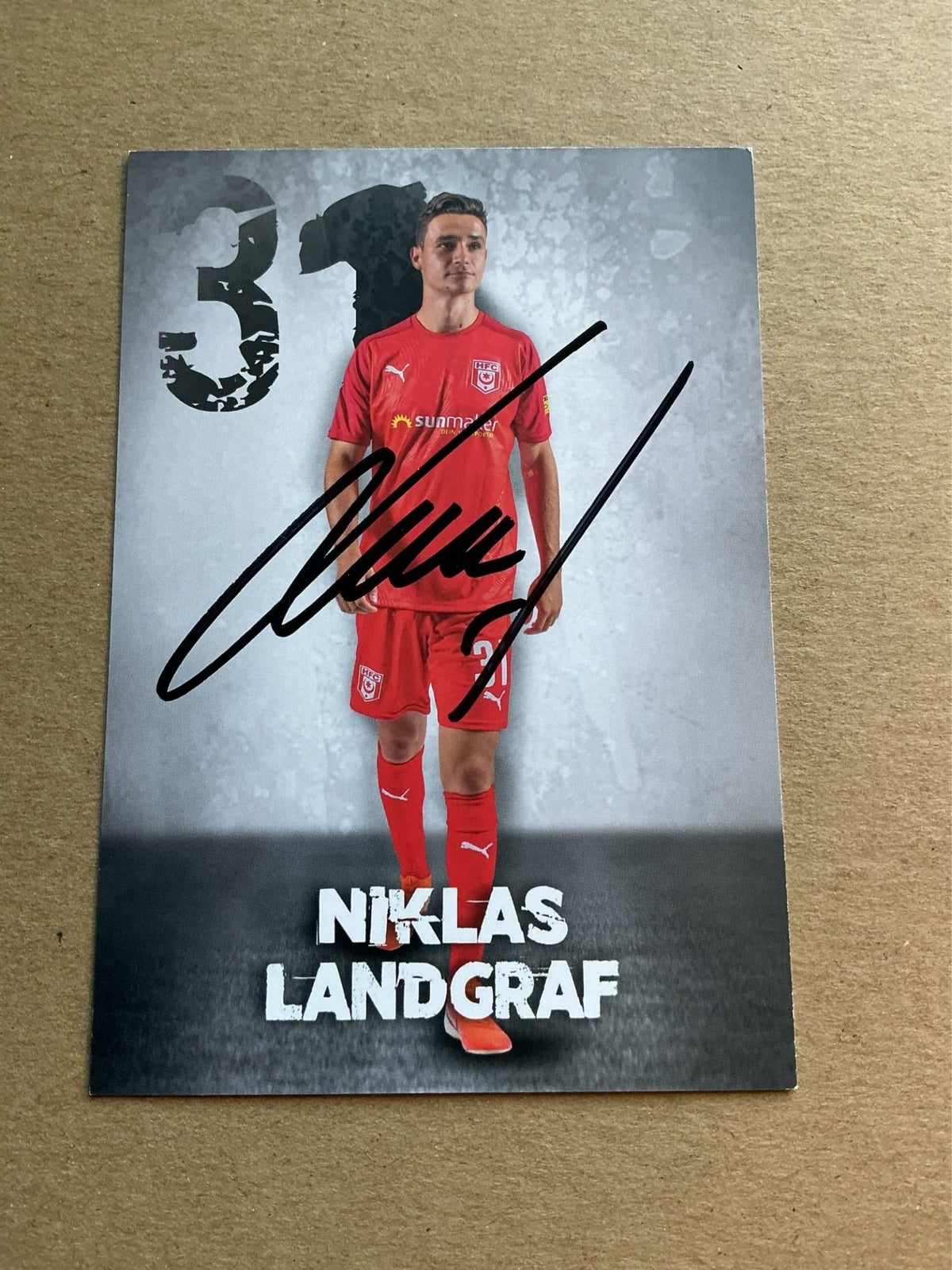 Niklas Landgraf, Germany 🇩🇪 Hallescher FC 2019/20 hand signed - Autographs-World