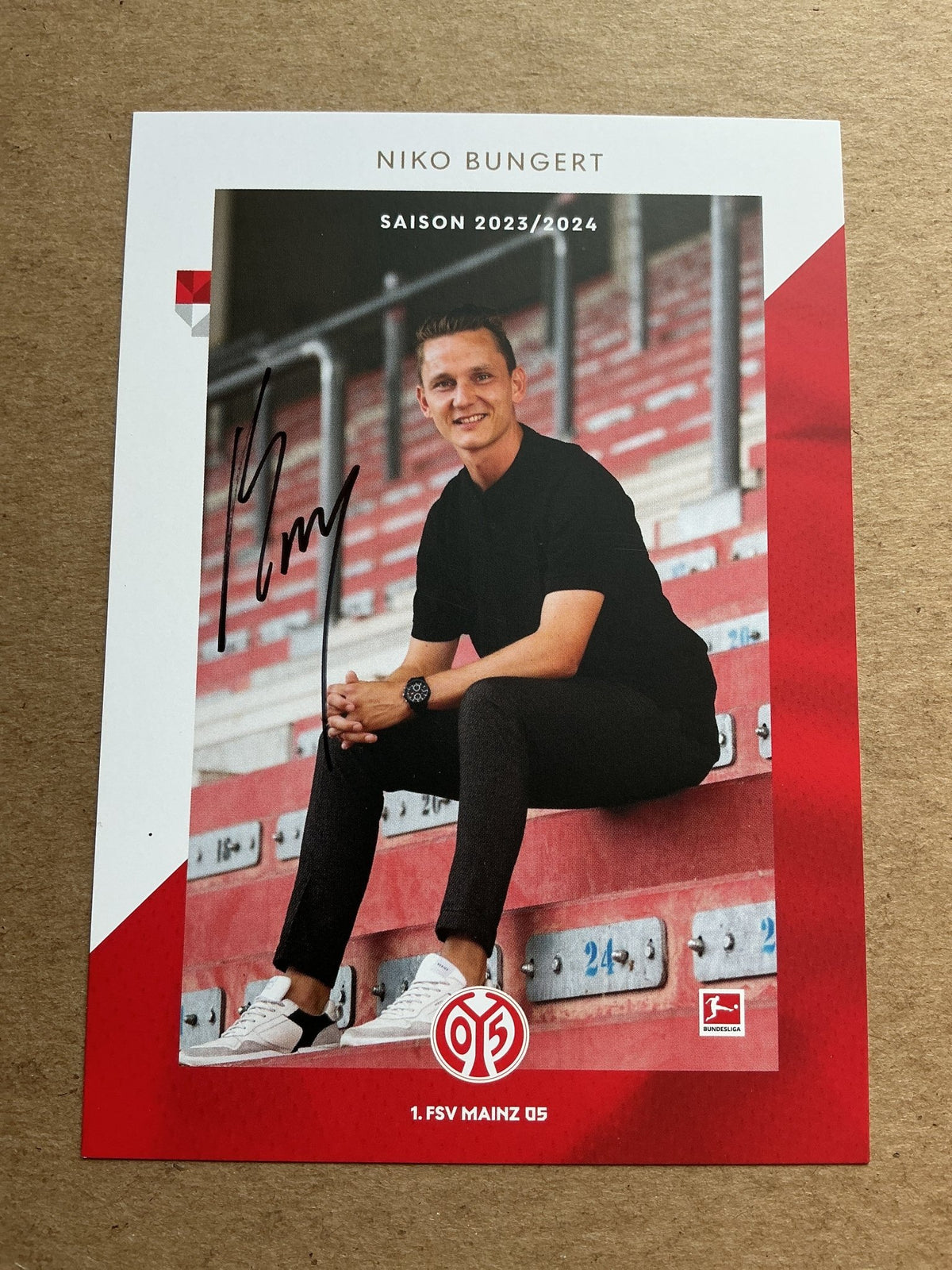 Niko Bungert, Germany 🇩🇪 FSV Mainz 05 2023/24 hand signed - Autographs-World