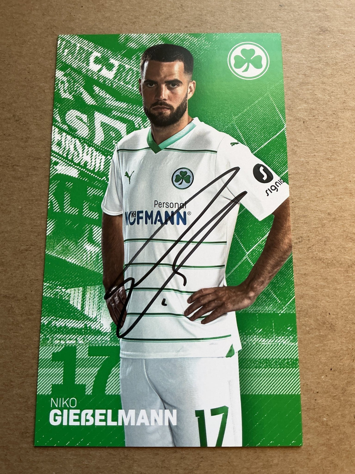Niko Gießelmann, Germany 🇩🇪 SpVgg Greuther Fürth 2023/24 hand signed - Autographs-World