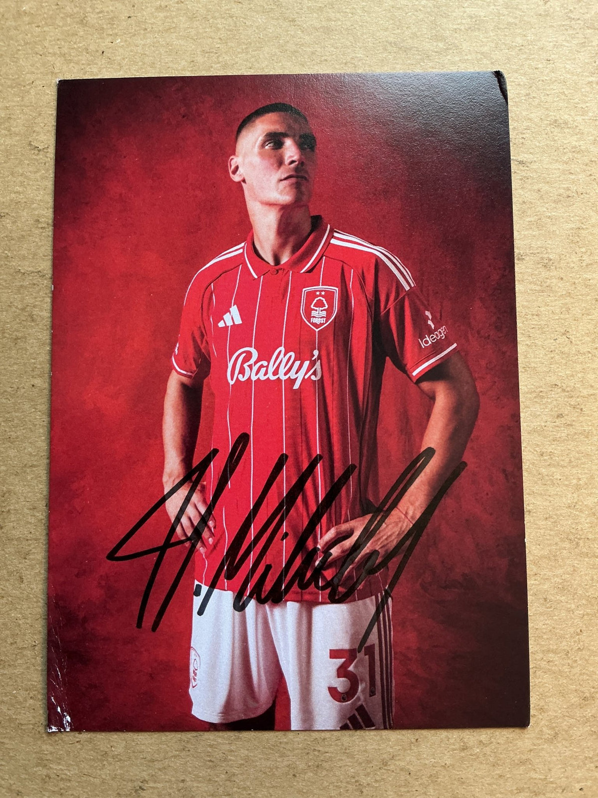 Nikola Milenković, Serbia 🇷🇸 Nottingham Forest 2025/26 hand signed - Autographs-World