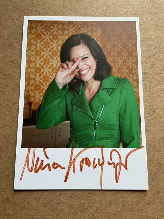 Nina Kronjäger, Germany 🇩🇪 Actress 2026 hand signed - Autographs-World