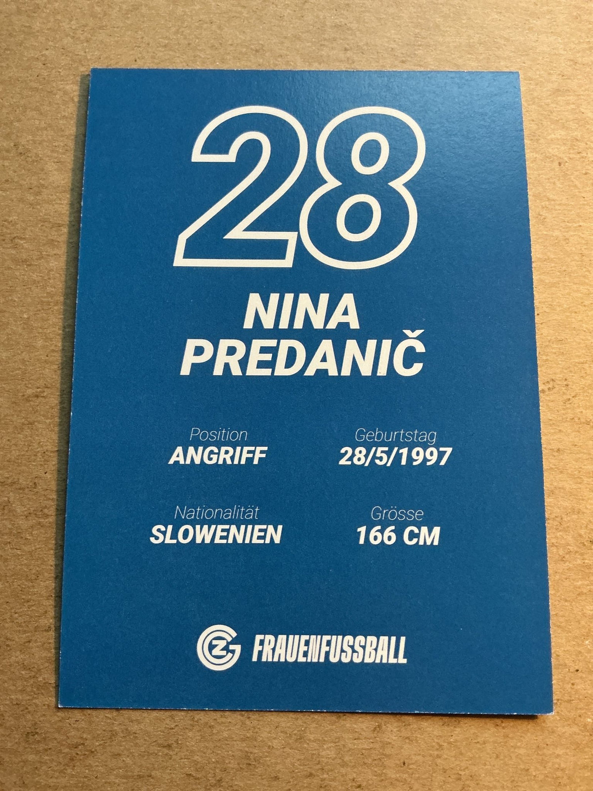 Nina Predanič, Slovenia 🇸🇮 Grasshopper Club Zürich 2025/26 hand signed - Autographs-World