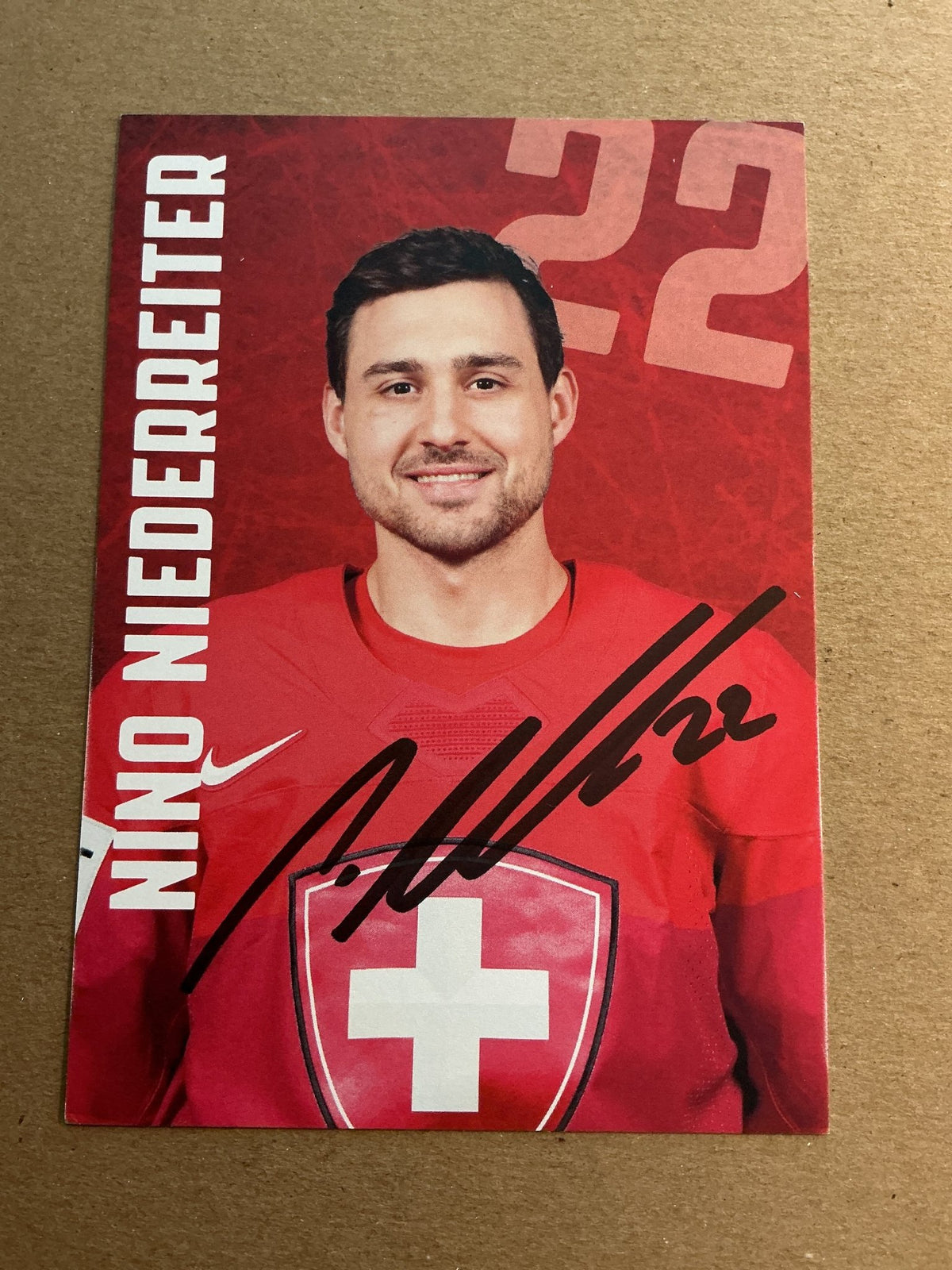 Nino Niederreiter, Switzerland 🇨🇭 Winnipeg Jets 2023/24 hand signed - Autographs-World