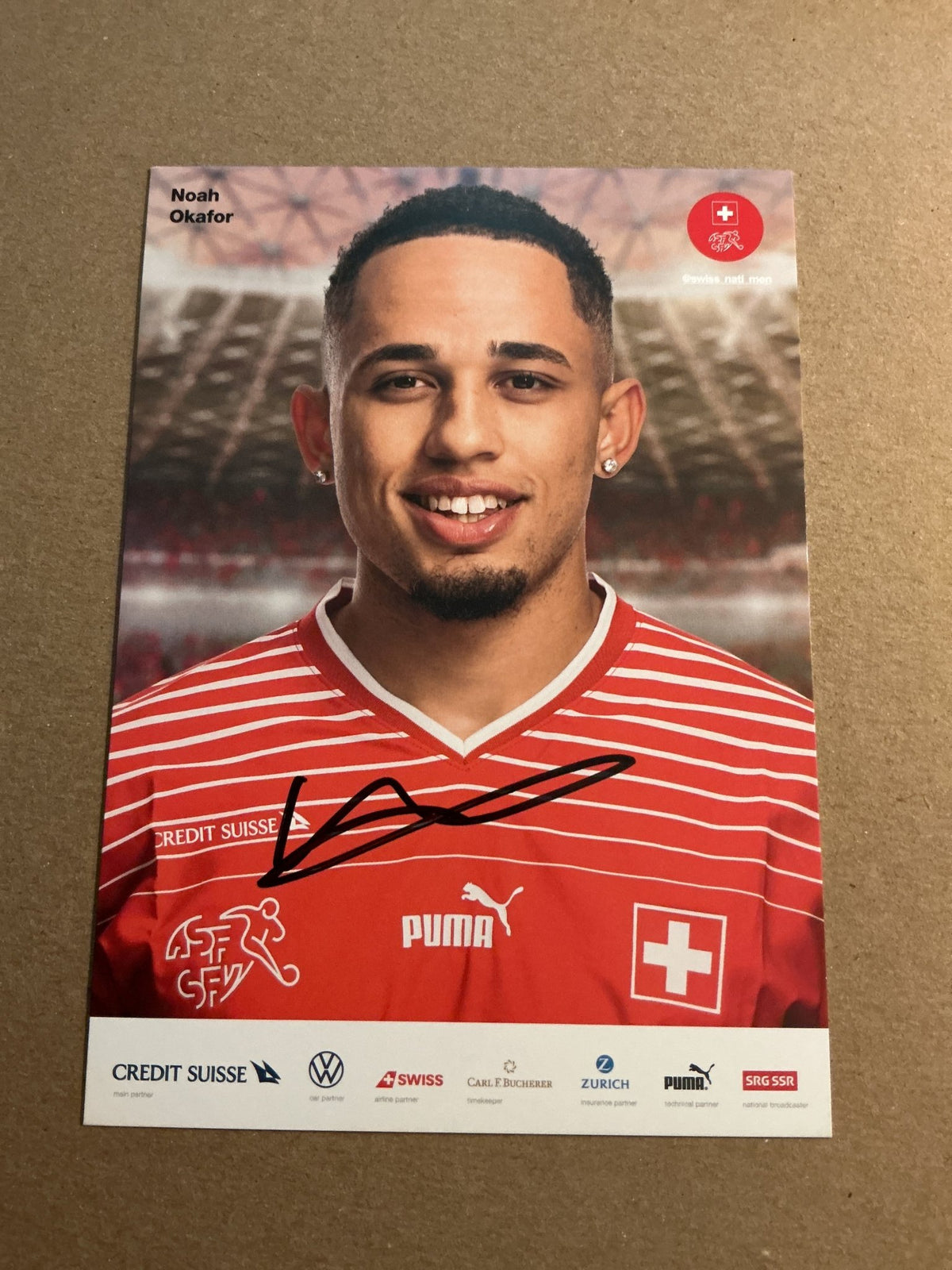 Noah Okafor, Switzerland 🇨🇭FIFA World Cup 2022 hand signed - Autographs-World