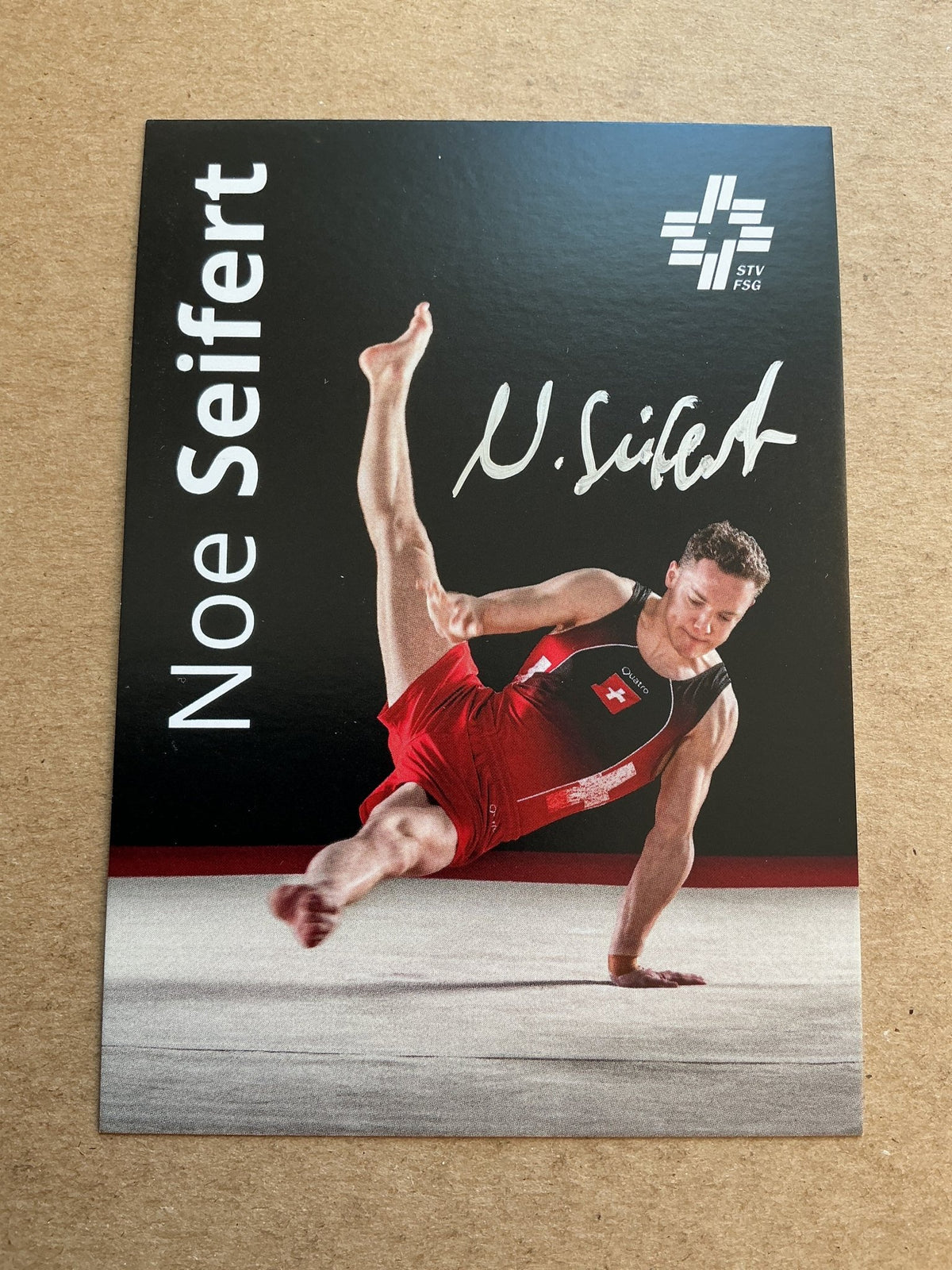 Noe Seifert, Switzerland 🇨🇭Gymnastics Summer Olympics 2024 hand signed - Autographs-World