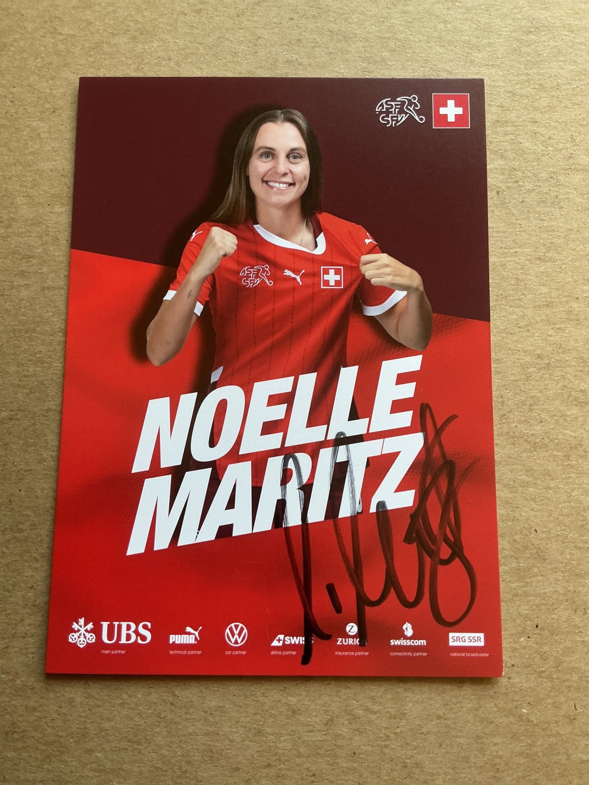 Noelle Maritz, Switzerland 🇨🇭 UEFA Euro Cup 2025 hand signed - Autographs-World