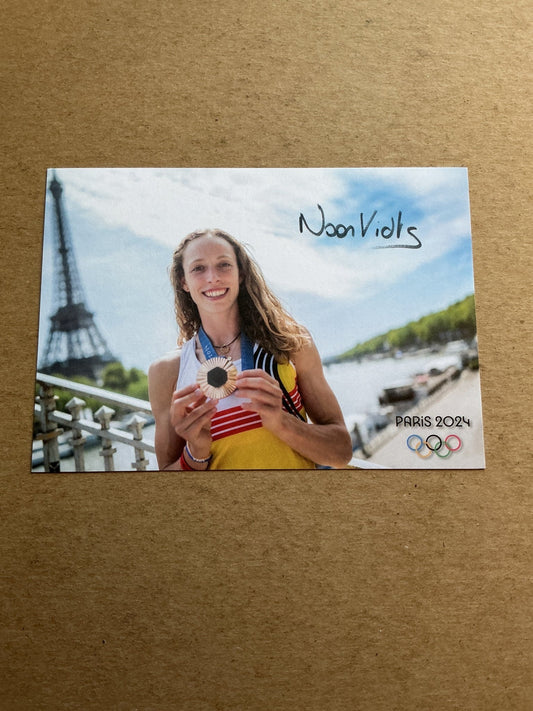 Noor Vidts, Belgium 🇧🇪 Athletics Summer Olympics 2024 hand signed - Autographs-World