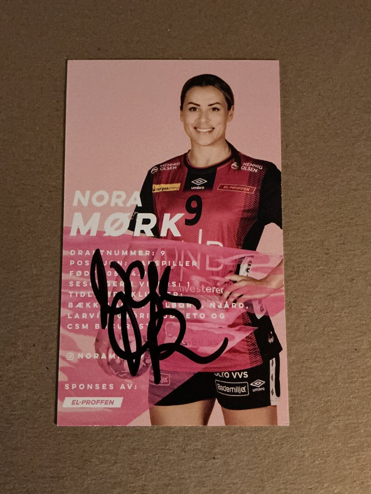 Nora Mørk, Norway 🇳🇴 Handball Vipers 2021/22 hand signed - Autographs-World