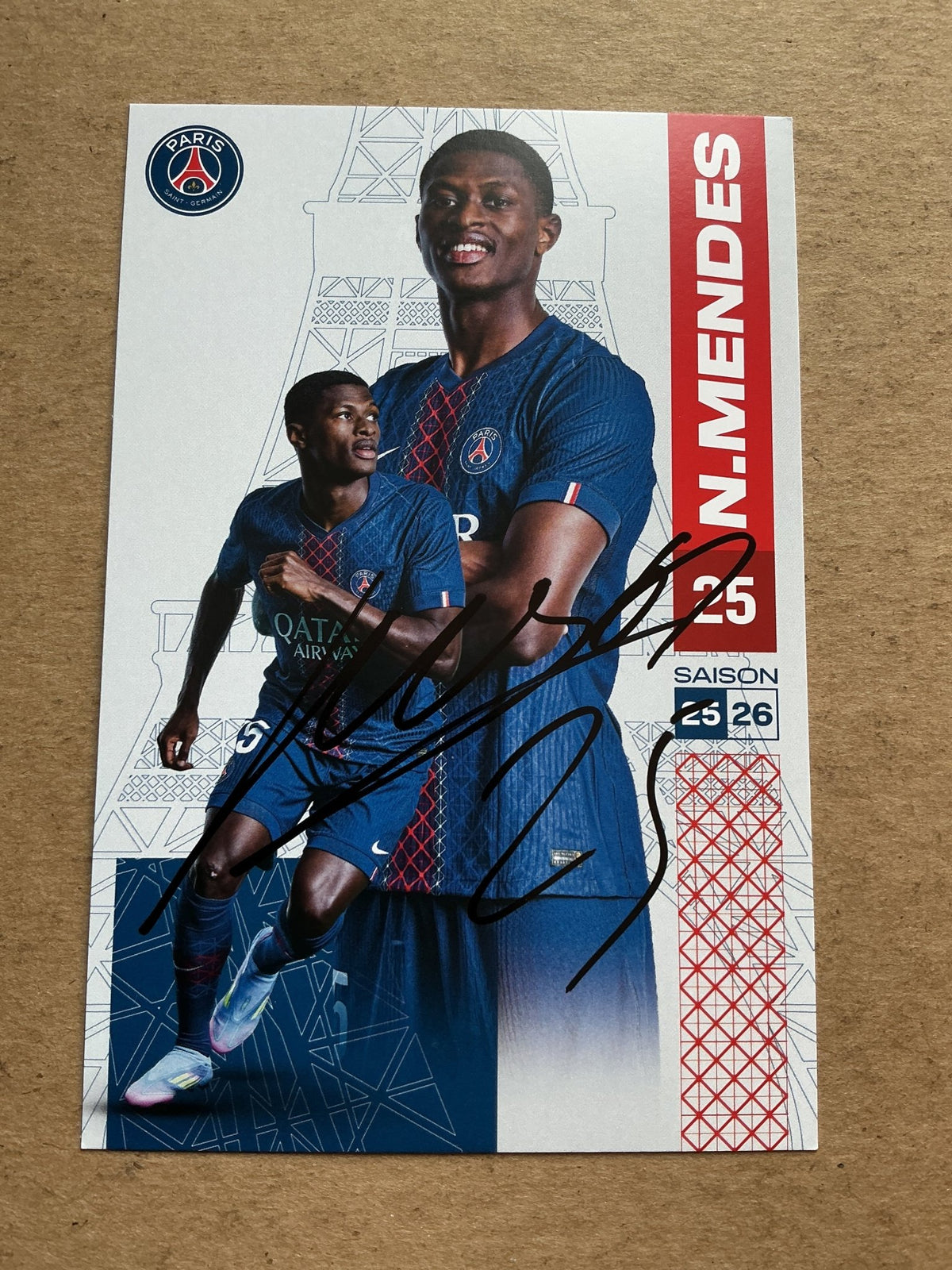 Nuno Mendes, Portugal 🇵🇹 Paris Saint-Germain 2025/26 hand signed - Autographs-World