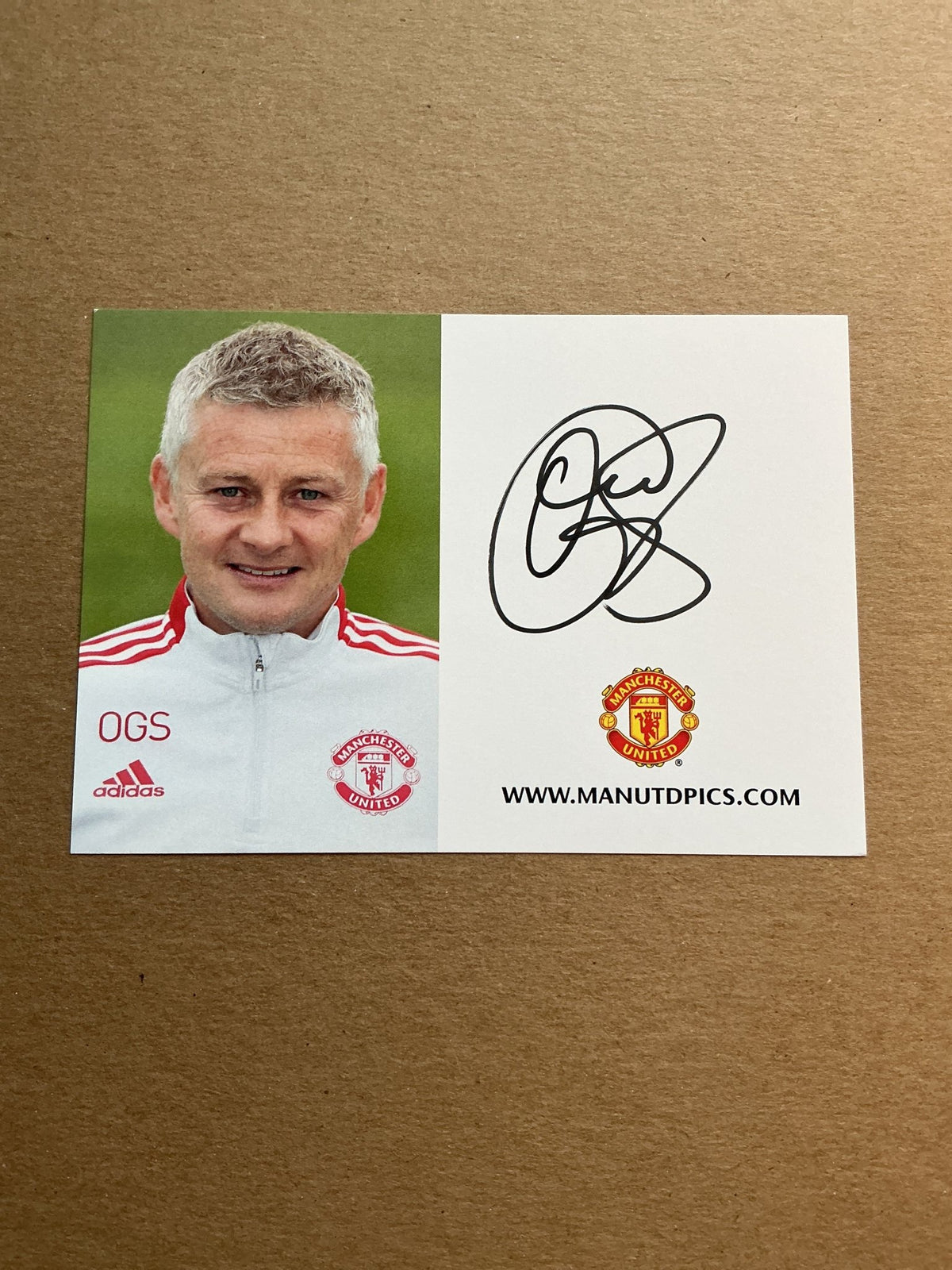 Ole Gunnar Solskjær, Norway 🇳🇴 Manchester United 2020/21 hand signed - Autographs-World