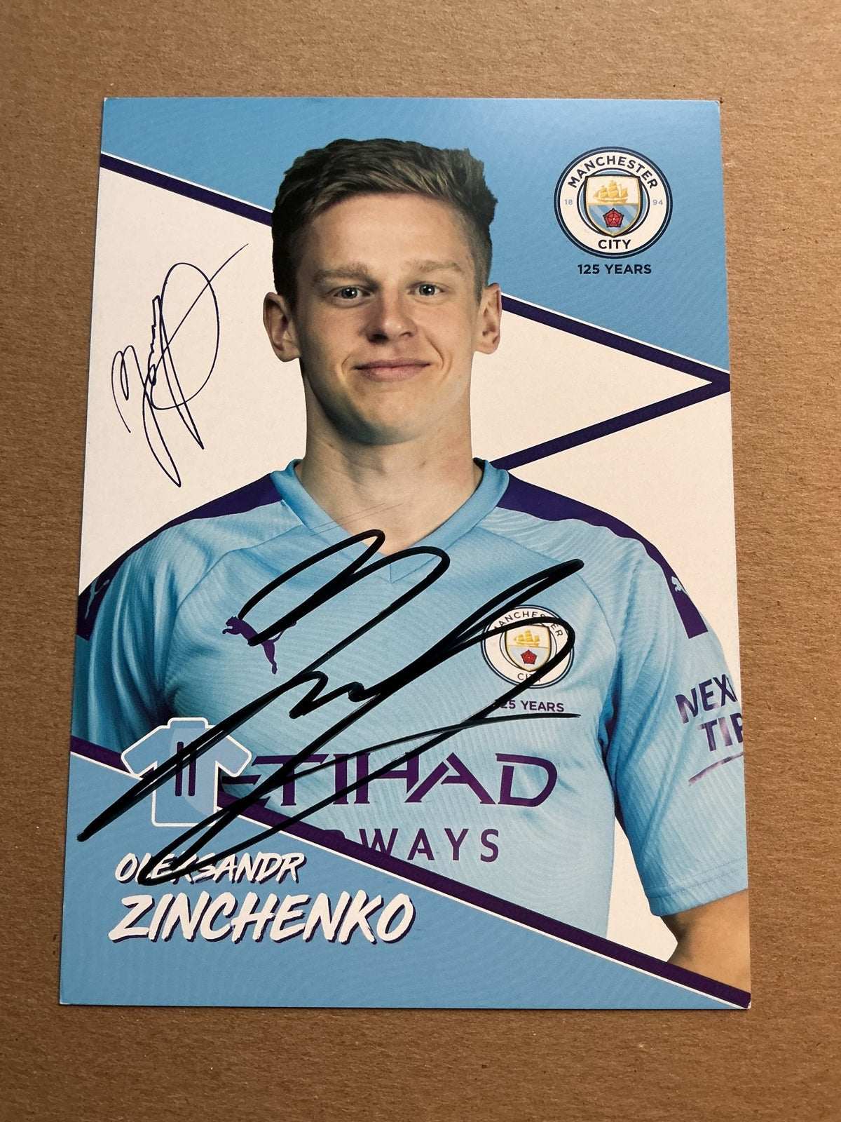 Oleksandr Zinchenko, Ukraine 🇺🇦 Manchester City 2019/20 hand signed - Autographs-World