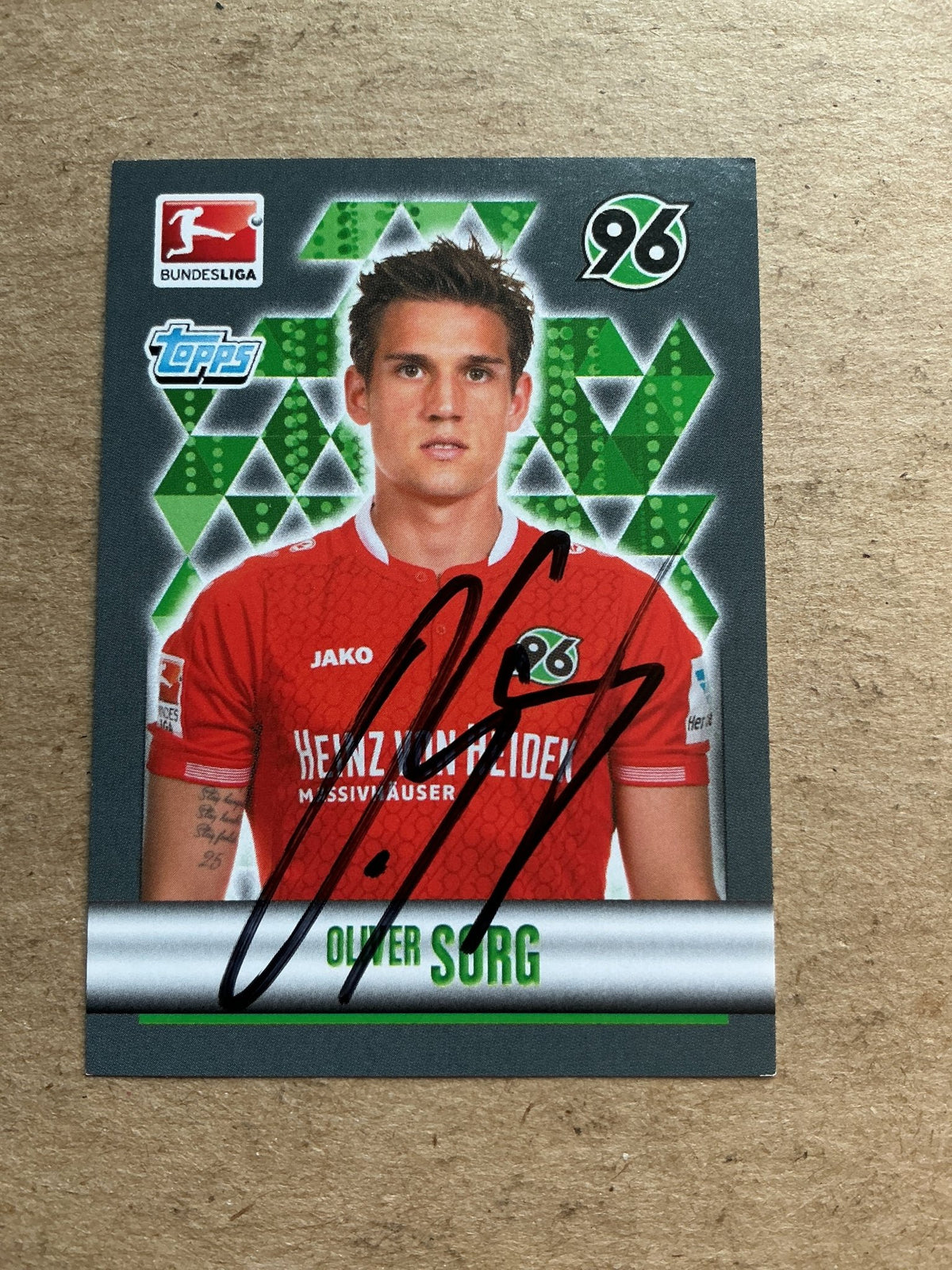 Oliver Sorg, Germany 🇩🇪 Hannover 96 2015/16 Topps hand signed - Autographs-World