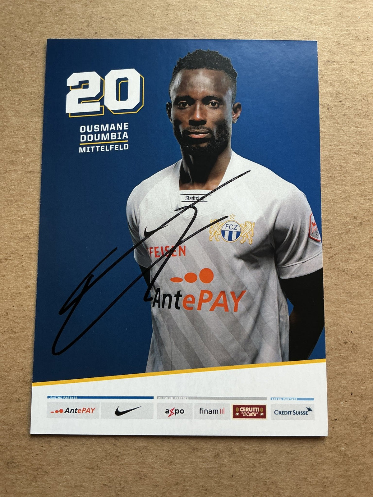 Ousmane Doumbia, Ivory Coast 🇨🇮 FC Zürich 2020/21 hand signed - Autographs-World
