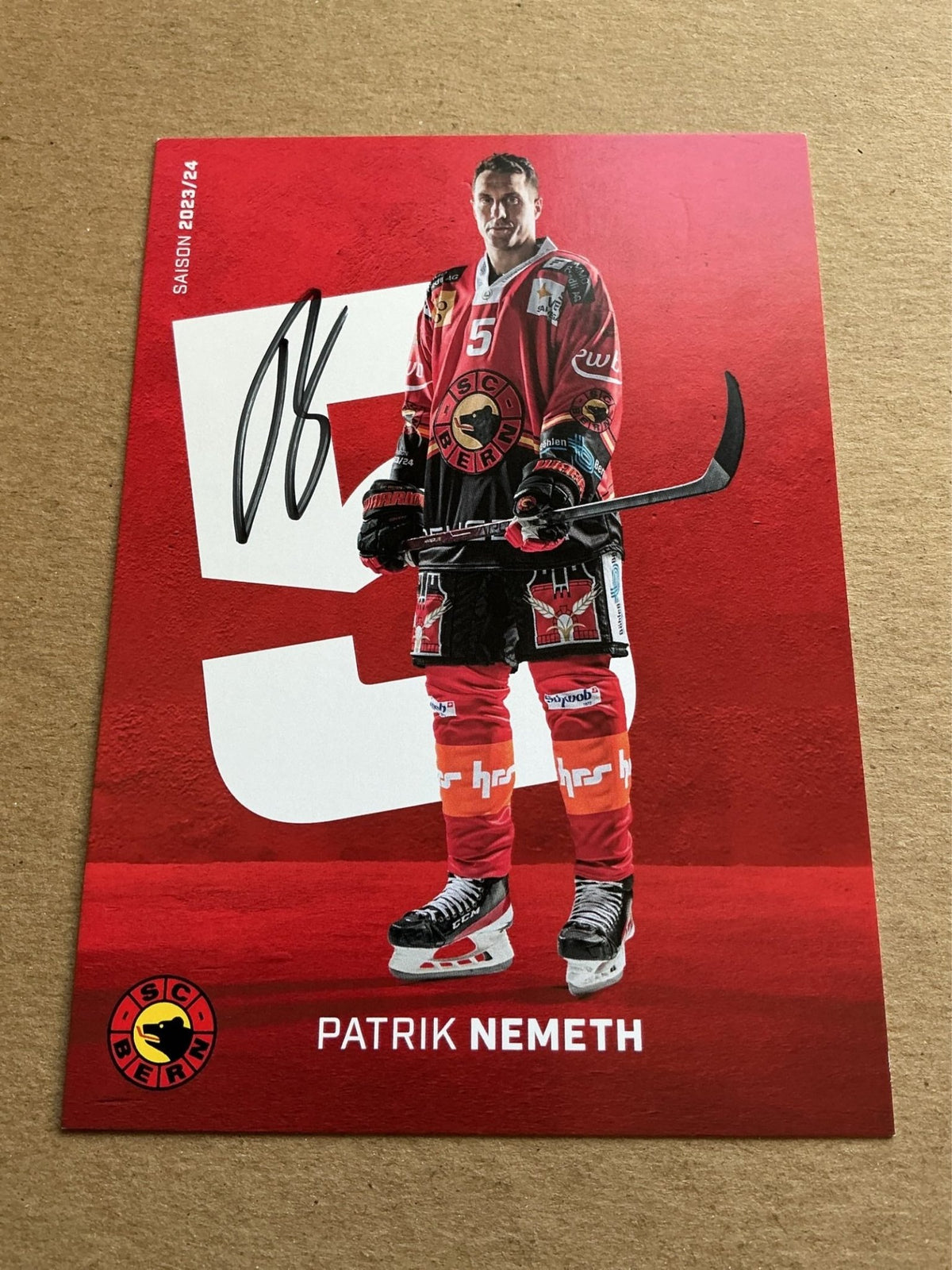 Patrick Nemeth, Sweden 🇸🇪 SC Bern 2023/24 hand signed - Autographs-World