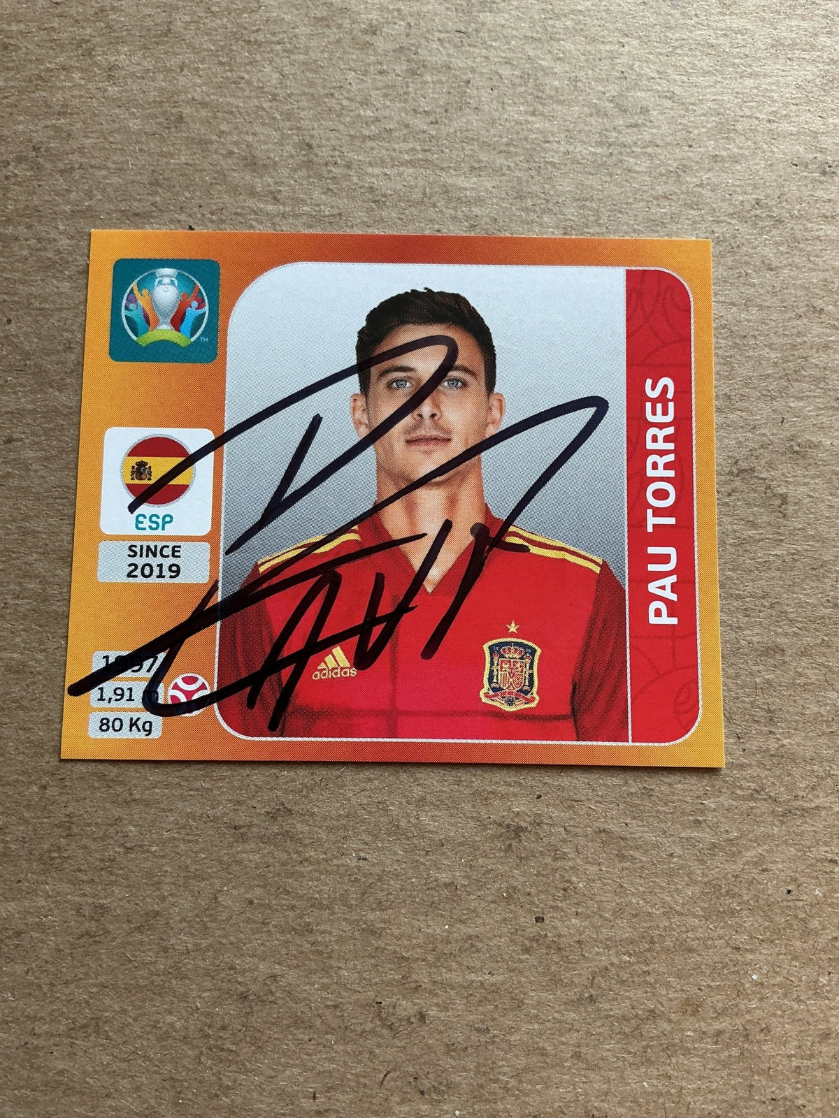 Pau Torres, Spain 🇪🇸 UEFA Euro 2020 Panini hand signed - Autographs-World