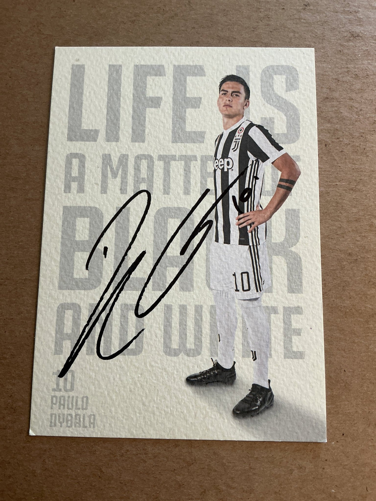 Paulo Dybala, Argentina 🇦🇷 Juventus FC 2016/17 hand signed - Autographs-World