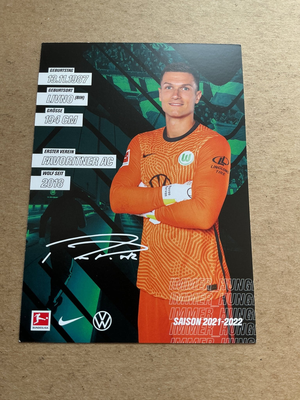 Pavao Pervan, Austria 🇦🇹 VfL Wolfsburg 2021/22 hand signed - Autographs-World