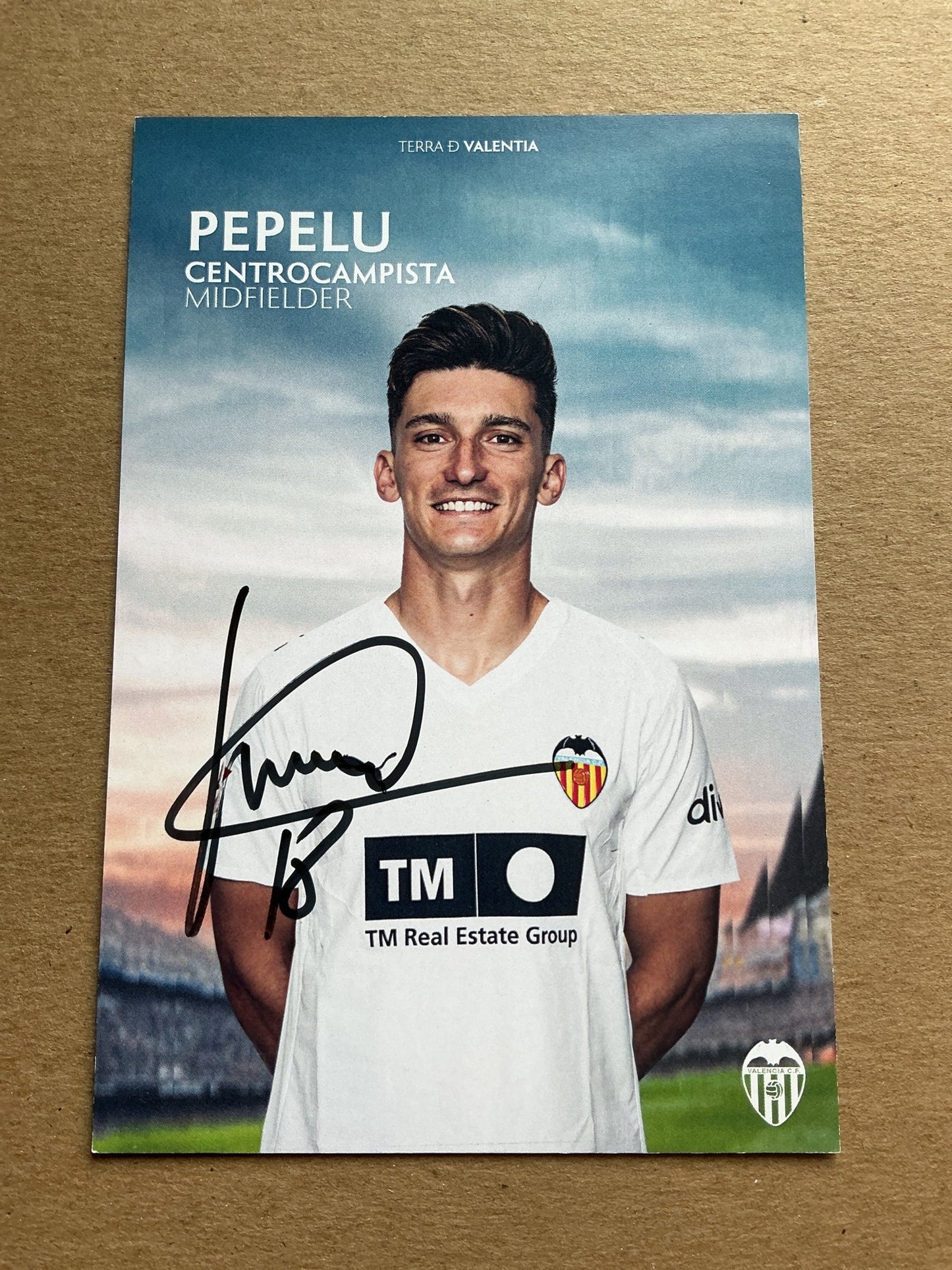 Pepelu, Spain 🇪🇸 Valencia CF 2025/26 hand signed - Autographs-World