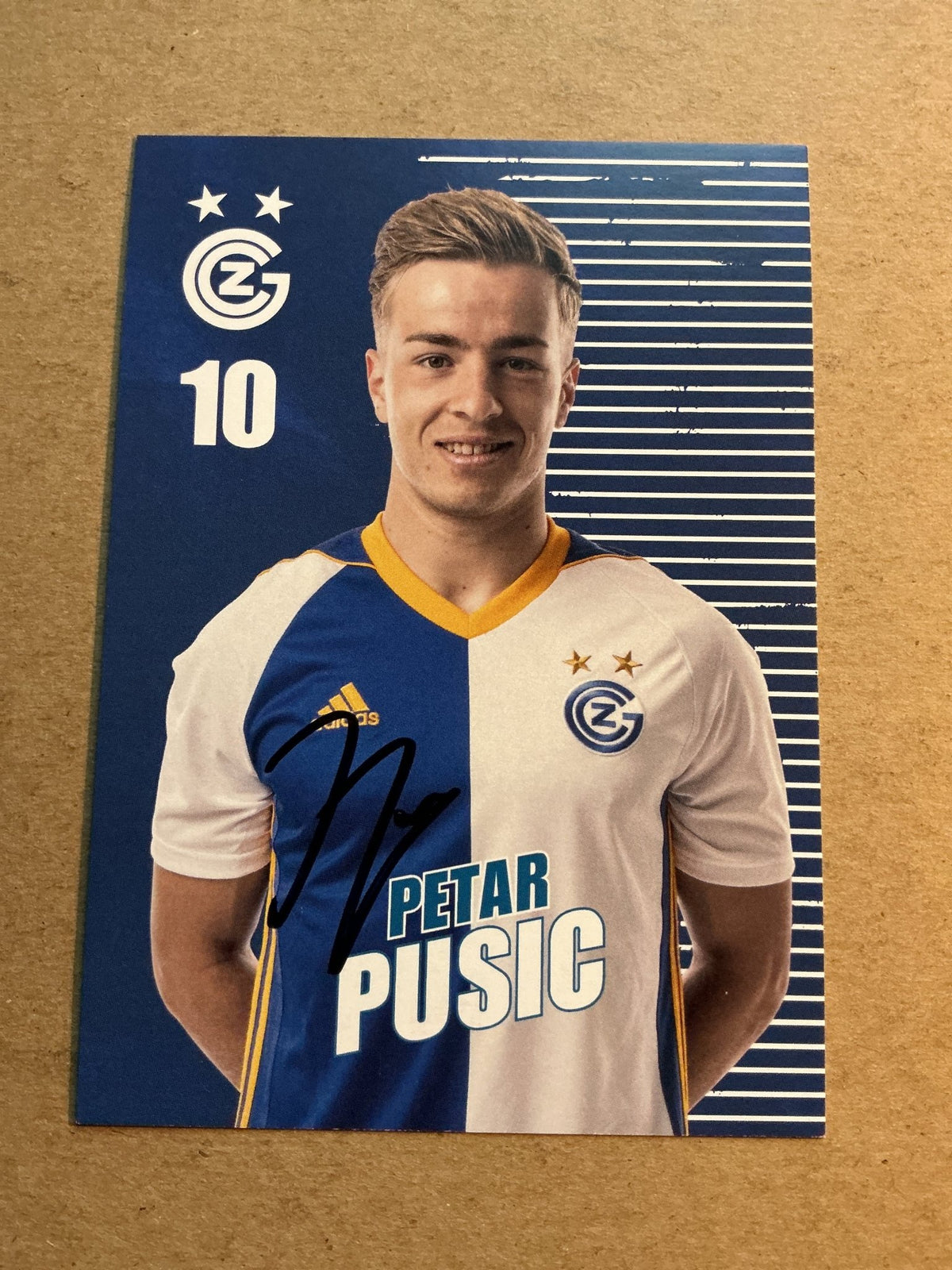 Petar Pusic, Croatia 🇭🇷 Grasshopper Club Zürich 2021/22 hand signed - Autographs-World