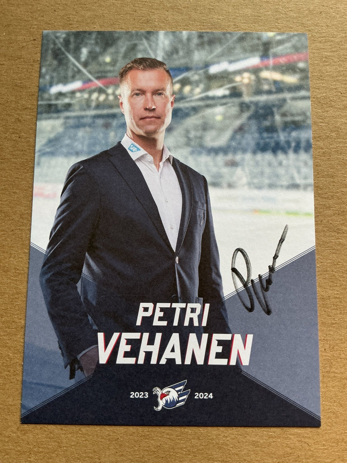Petri Vehanen, Finland 🇫🇮 Adler Mannheim 2023/24 hand signed - Autographs-World