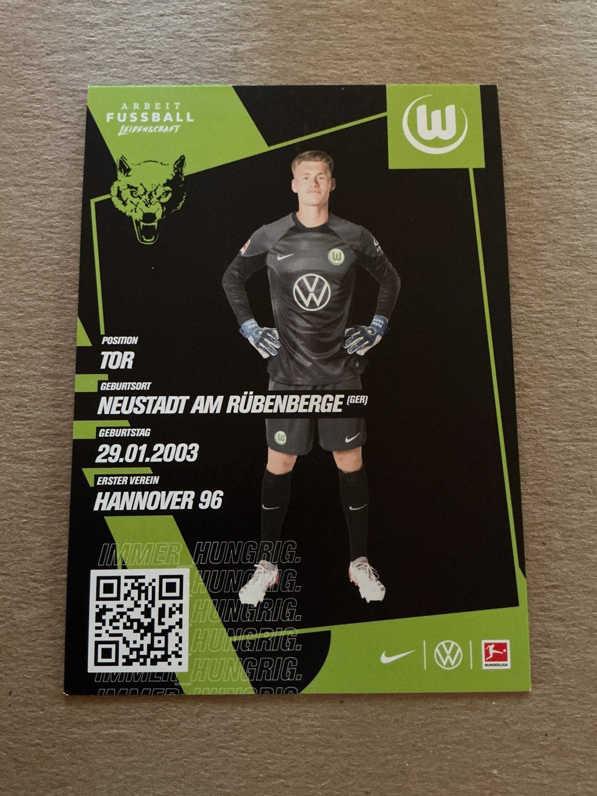 Philipp Schulze, Germany 🇩🇪 VfL Wolfsburg 2022/23 hand signed - Autographs-World