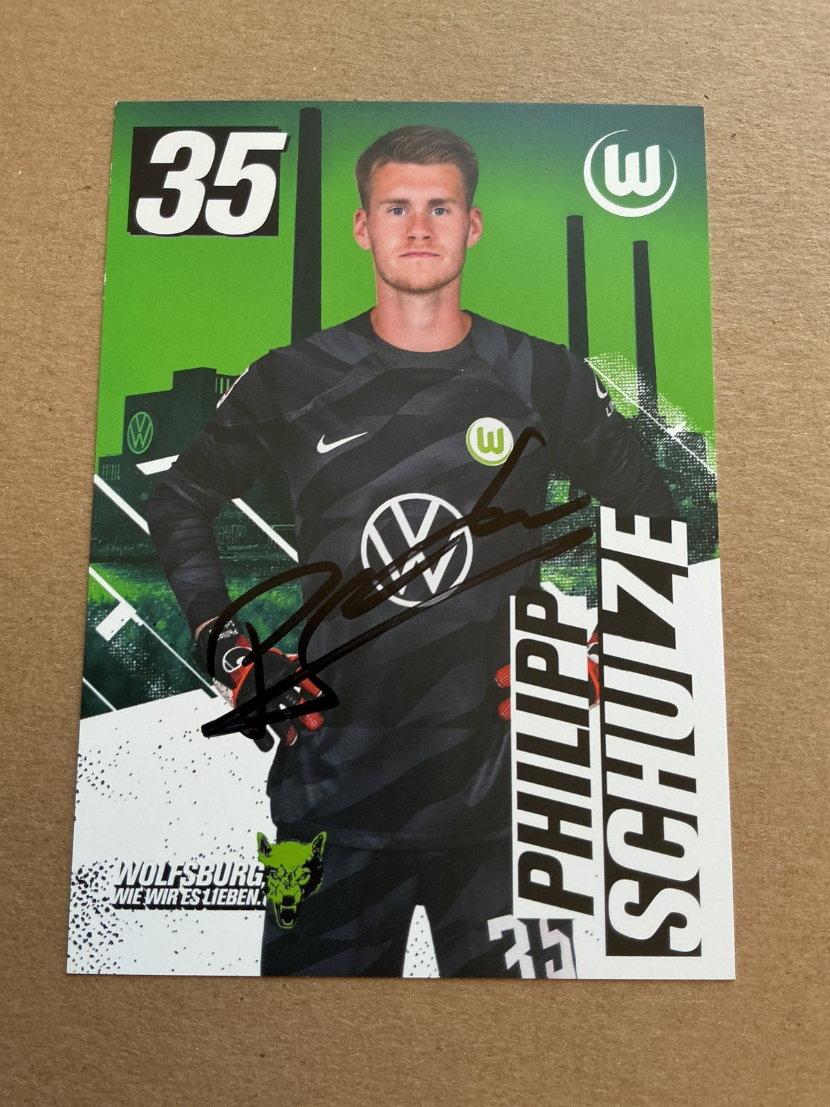 Philipp Schulze, Germany 🇩🇪 VfL Wolfsburg 2023/24 hand signed - Autographs-World