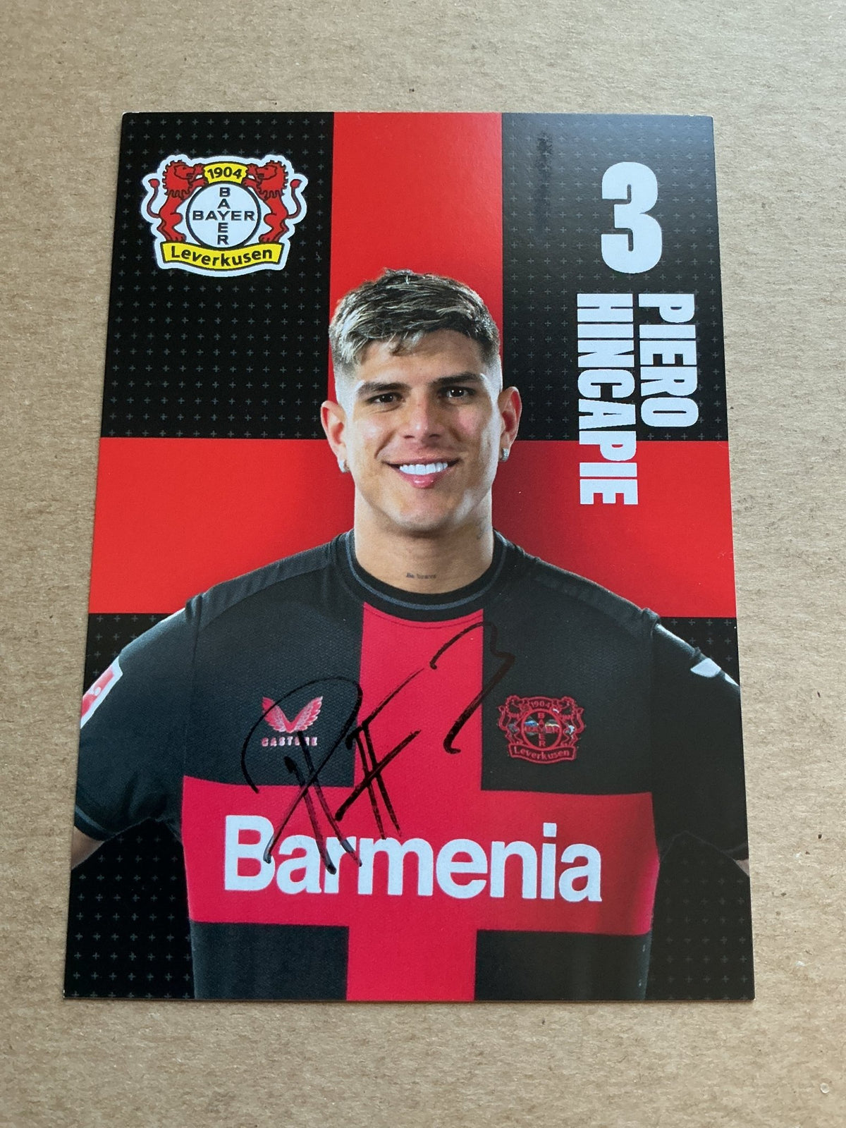 Piero Hincapie, Ecuador 🇪🇨 Bayer 04 Leverkusen 2023/24 hand signed - Autographs-World