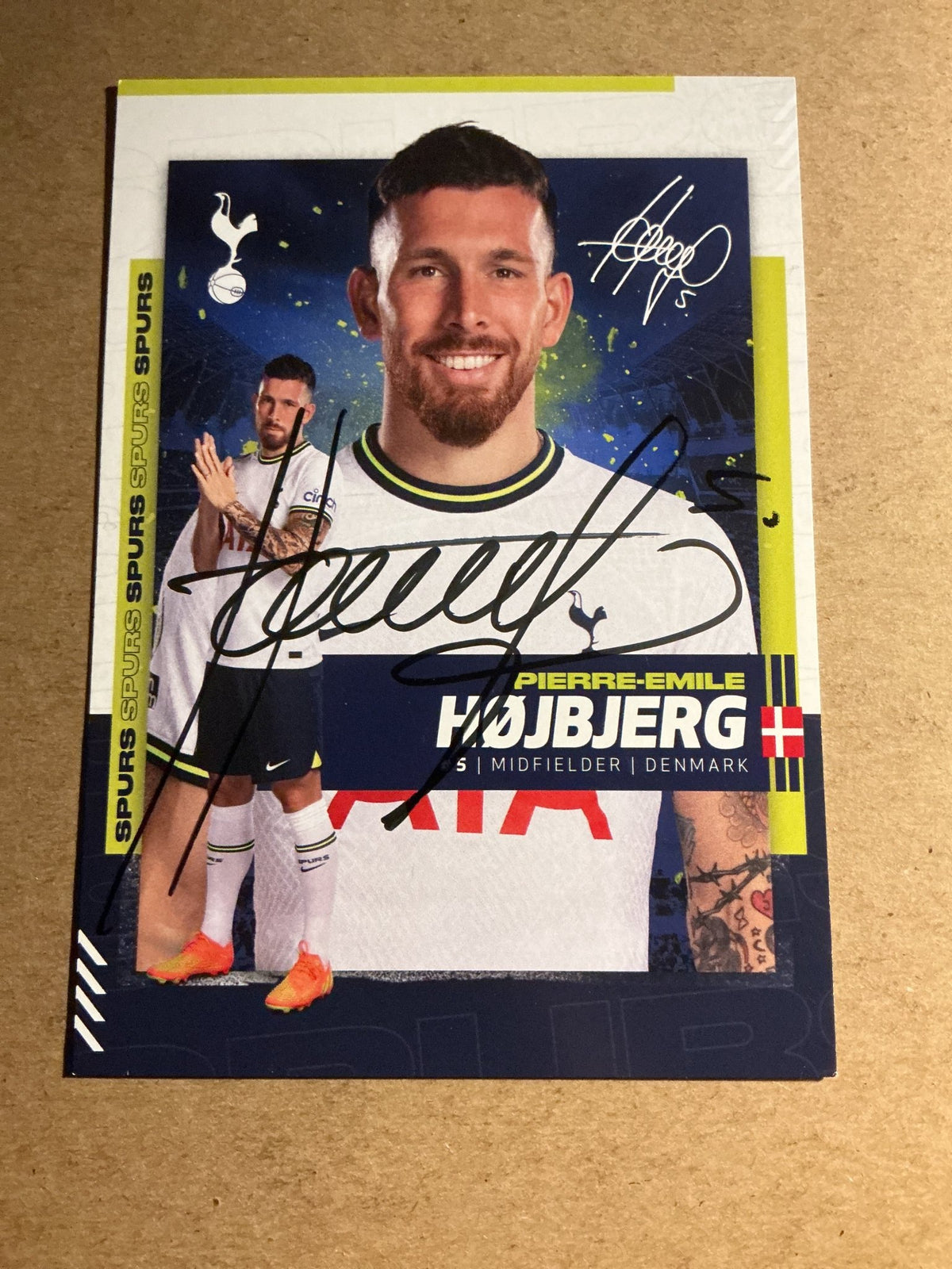 Pierre-Emile Højberg, Denmark 🇩🇰 Tottenham Hotspur 2022/23 hand signed - Autographs-World