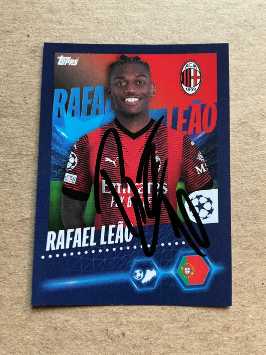 Rafael Leao, Portugal 🇵🇹 AC Milan 2023/24 Topps hand signed - Autographs-World