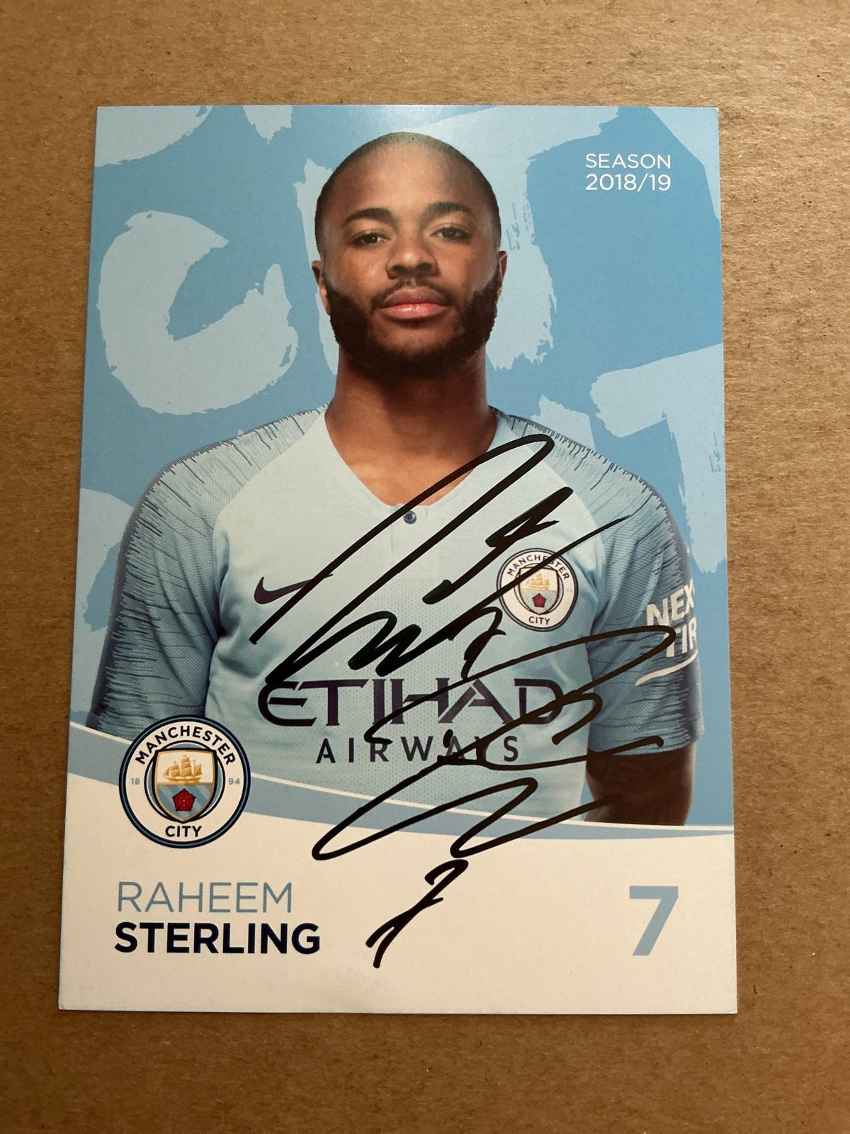 Raheem Sterling, England 🏴󠁧󠁢󠁥󠁮󠁧󠁿 Manchester City 2018/19 hand signed - Autographs-World
