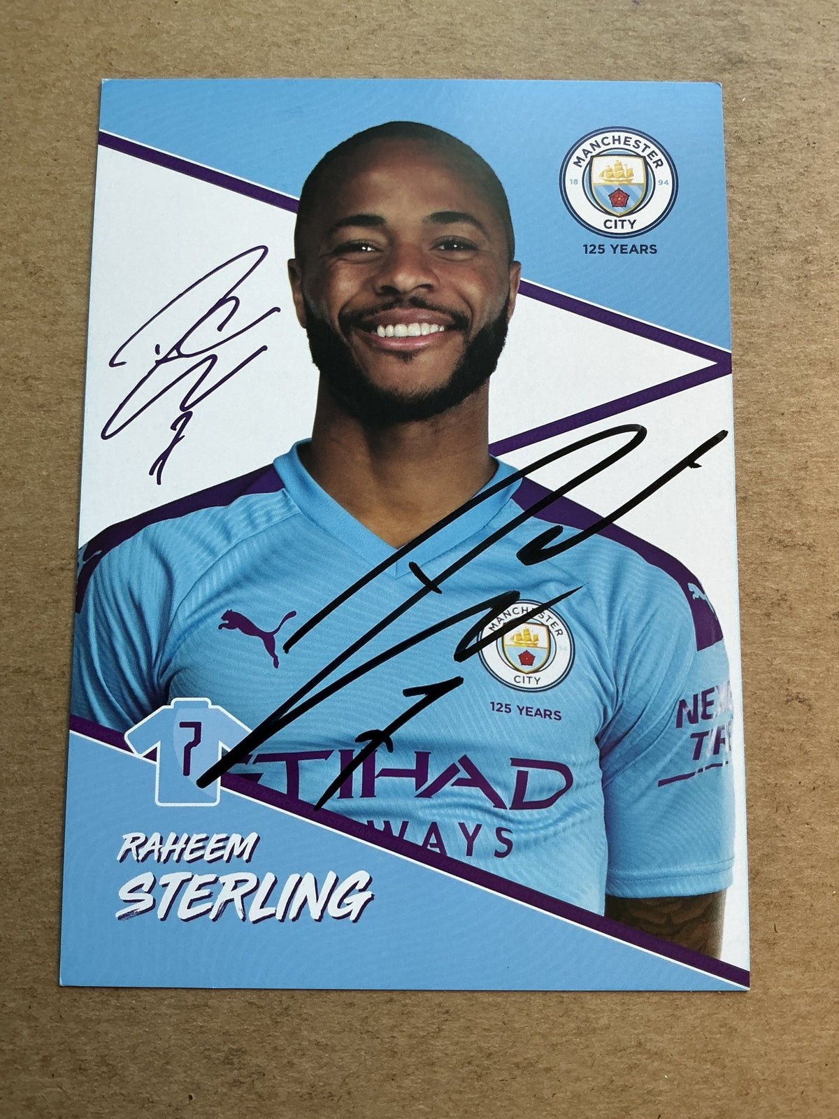 Raheem Sterling, England 🏴󠁧󠁢󠁥󠁮󠁧󠁿 Manchester City 2019/20 hand signed - Autographs-World