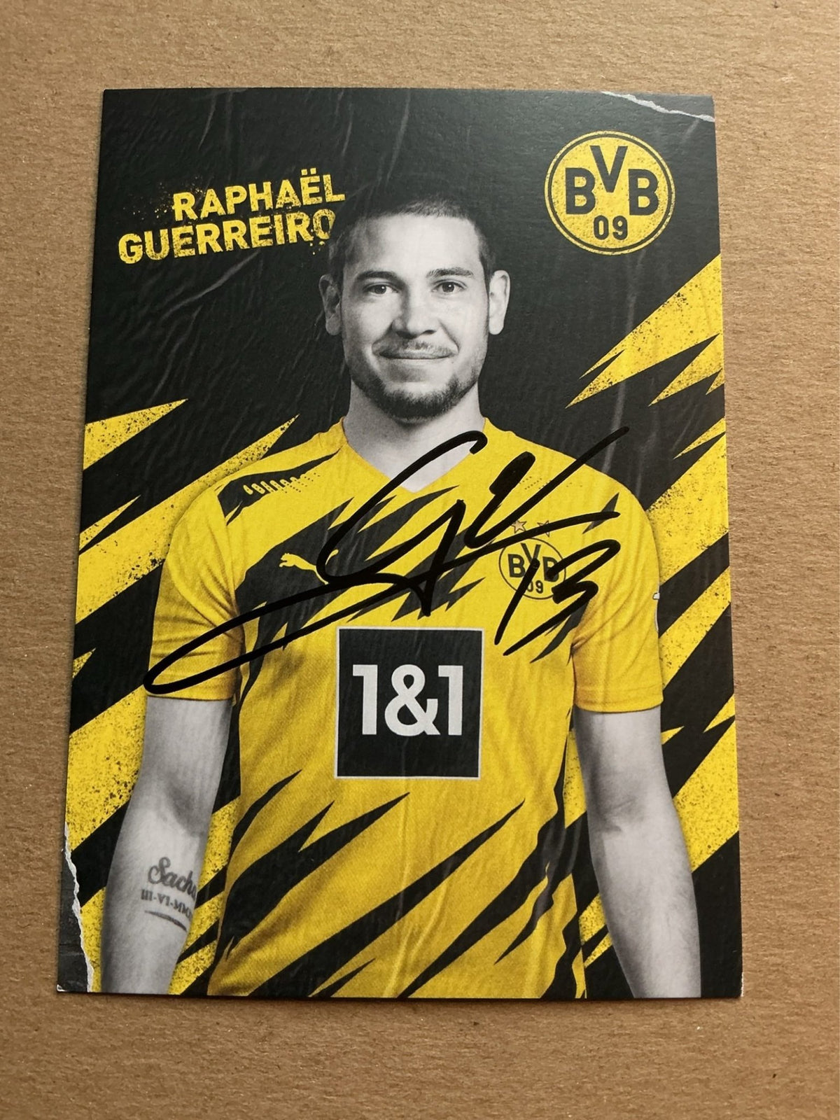 Raphaël Guerreiro, Portugal 🇵🇹 Borussia Dortmund 2020/21 hand signed - Autographs-World