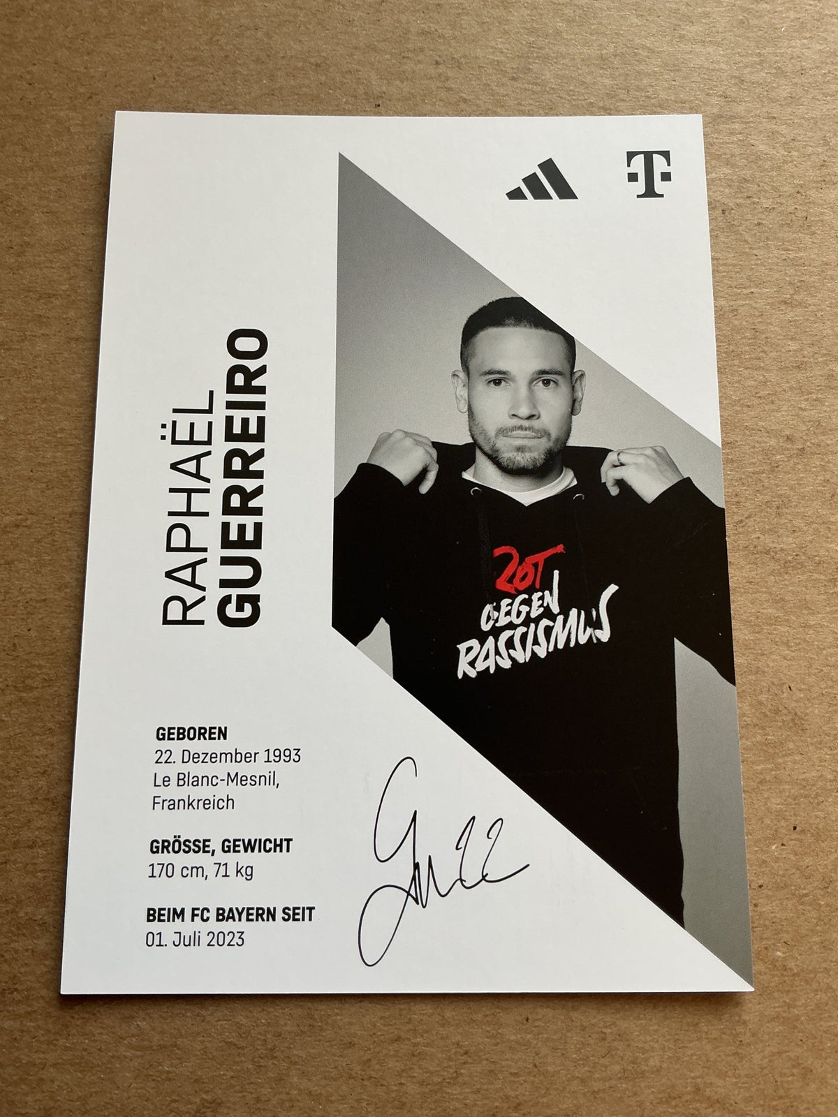 Raphaël Guerreiro, Portugal 🇵🇹 FC Bayern München 2023/24 hand signed - Autographs-World