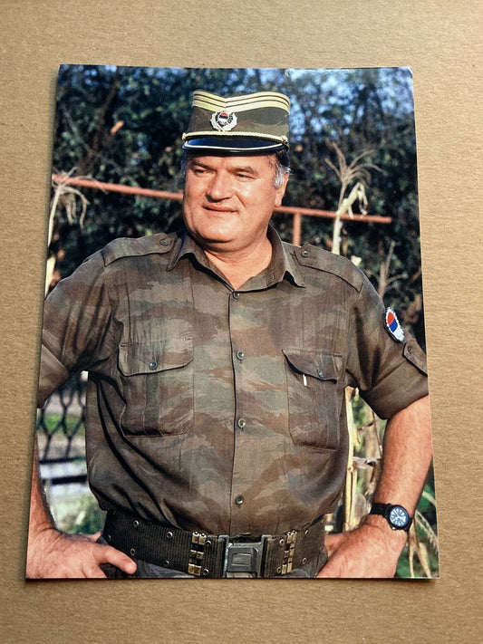 Ratko Mladic, Serbia 🇷🇸 General War Criminal hand signed - Autographs-World