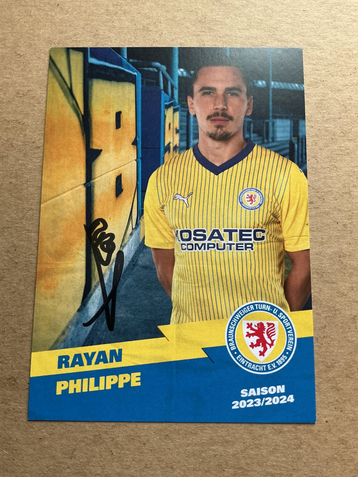 Rayan Philippe, France 🇫🇷 Eintracht Braunschweig 2023/24 hand signed - Autographs-World