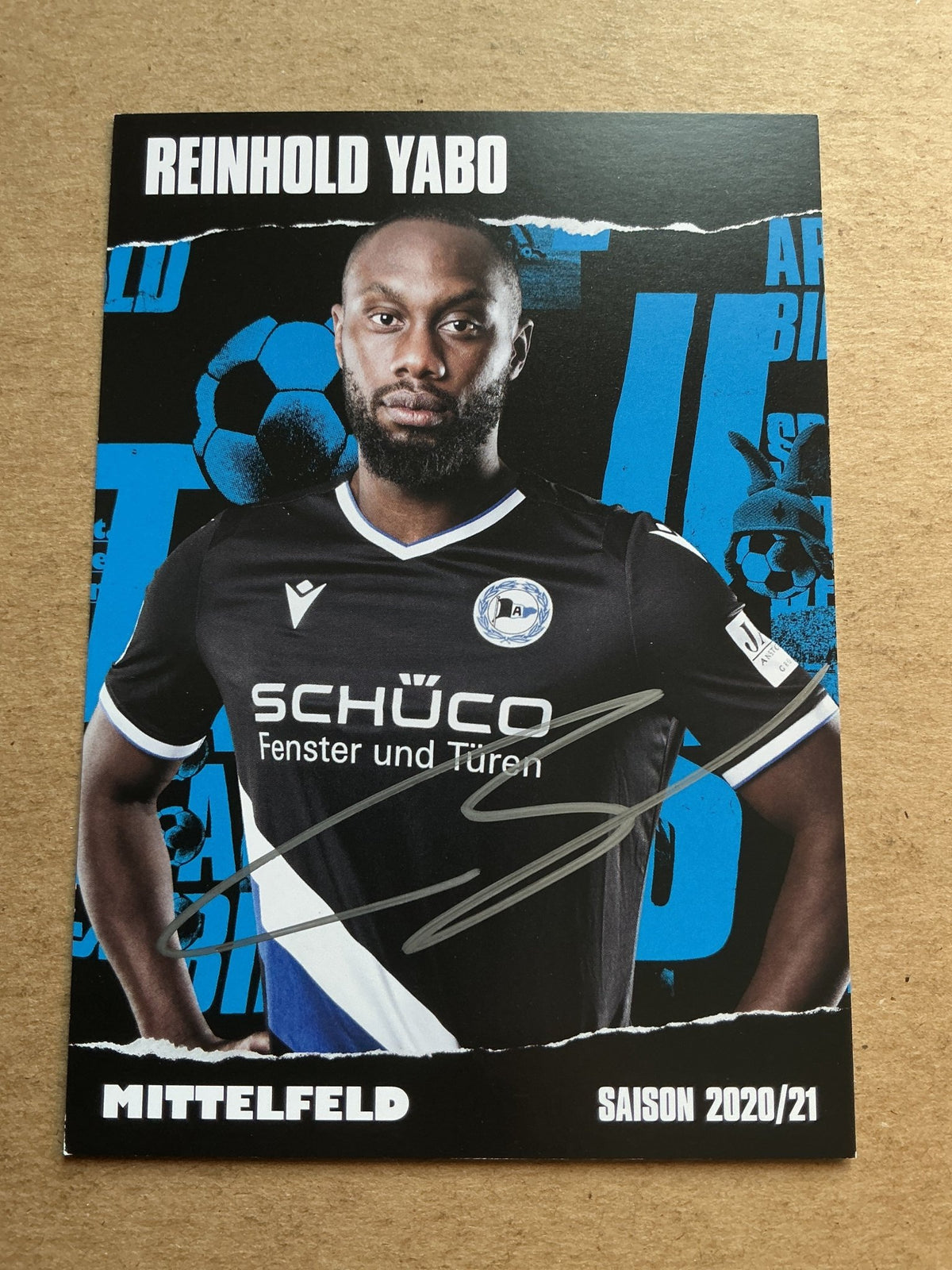 Reinhold Yabo, Germany 🇩🇪 Arminia Bielefeld 2020/21 hand signed - Autographs-World