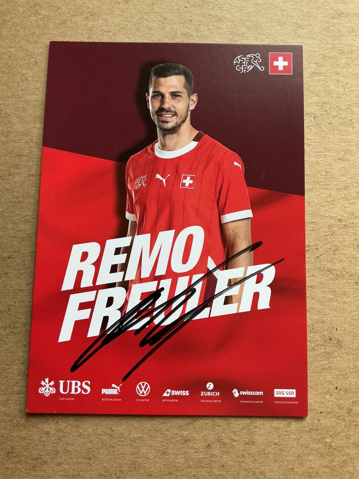 Remo Freuler, Switzerland 🇨🇭UEFA Euro 2024 hand signed - Autographs-World