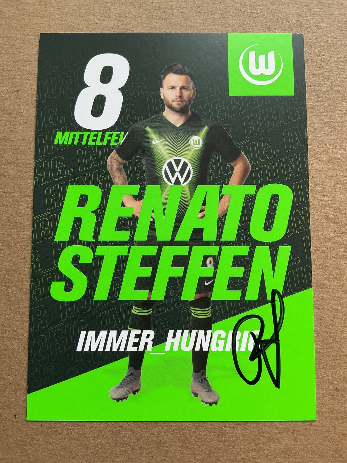 Renato Steffen, Switzerland 🇨🇭 VfL Wolfsburg 2019/20 hand signed - Autographs-World