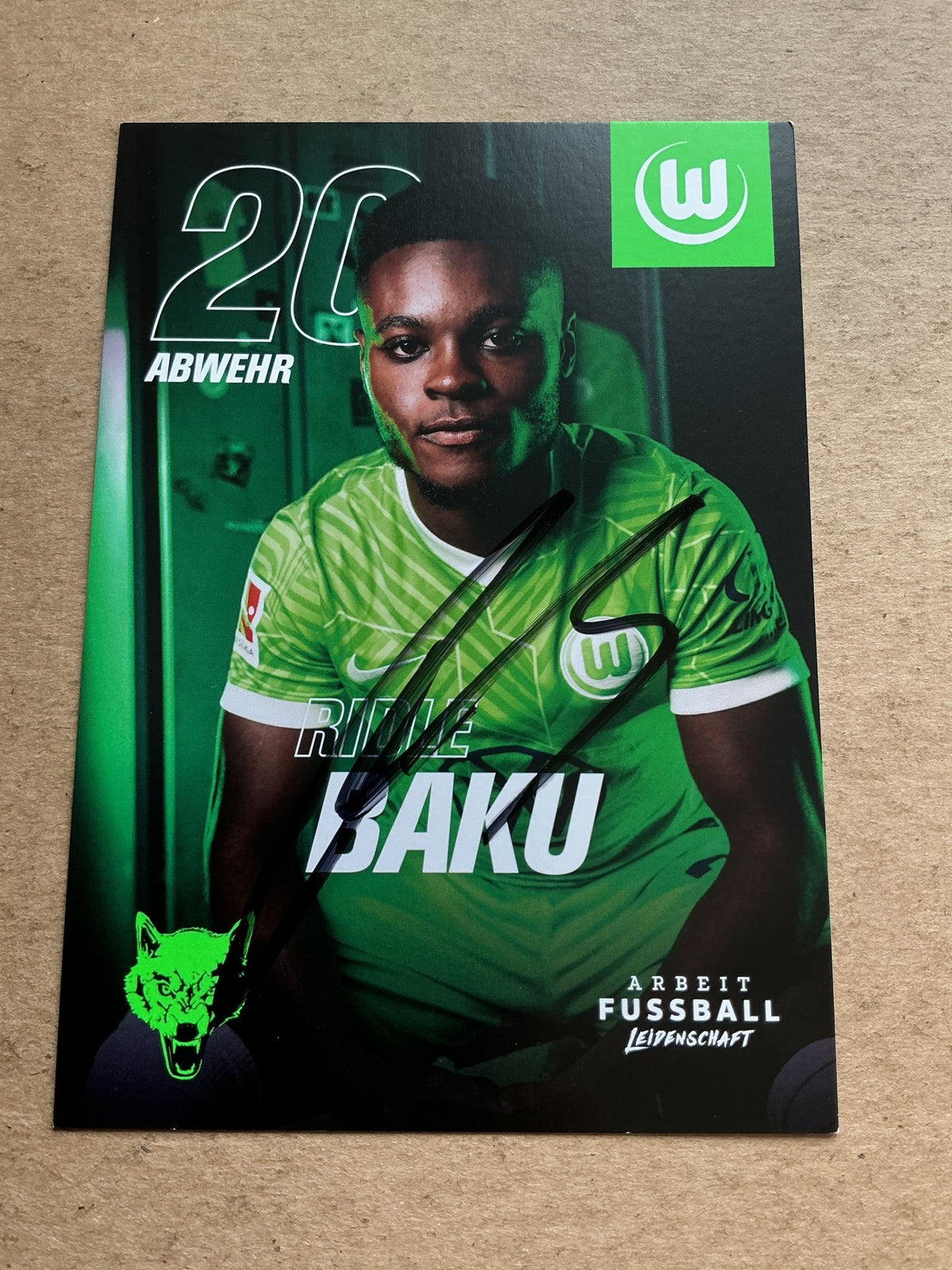 Ridle Baku, Germany 🇩🇪 VfL Wolfsburg 2021/22 hand signed - Autographs-World
