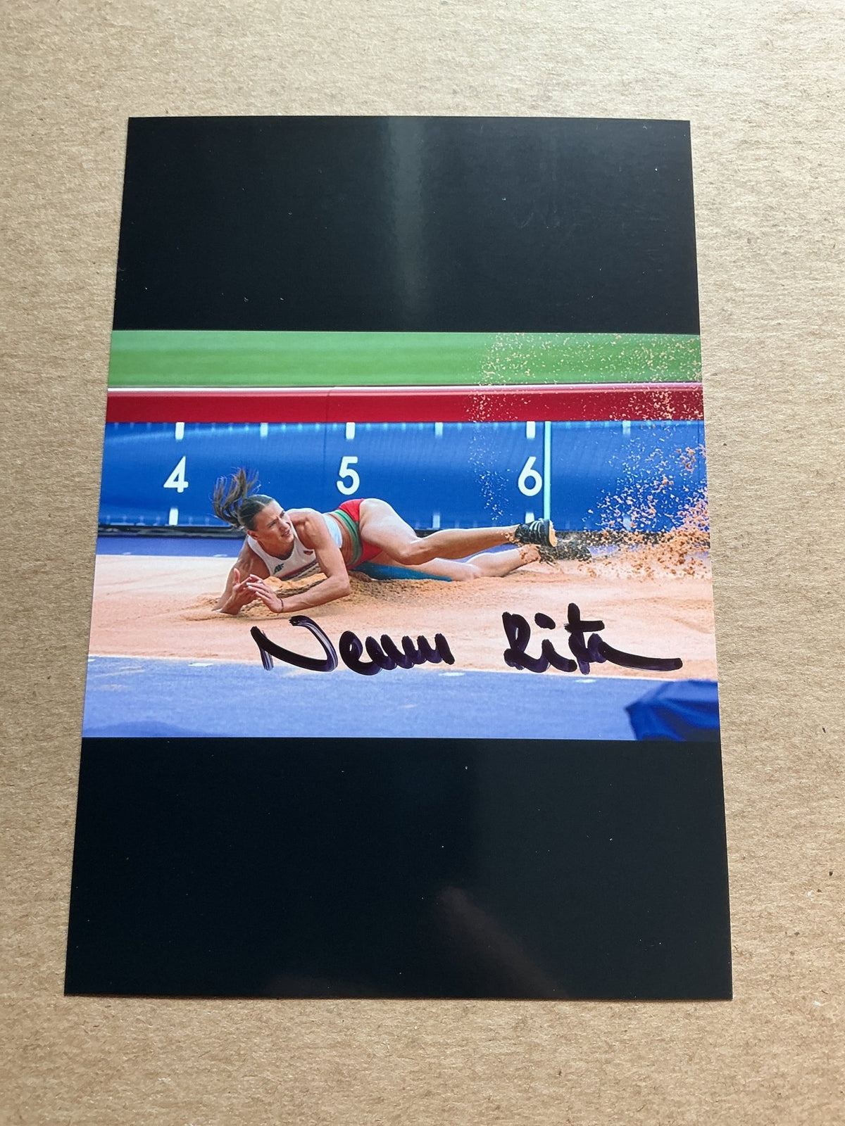 Rita Nemes, Hungary 🇭🇺 Athletics Summer Olympics 2024 hand signed - Autographs-World
