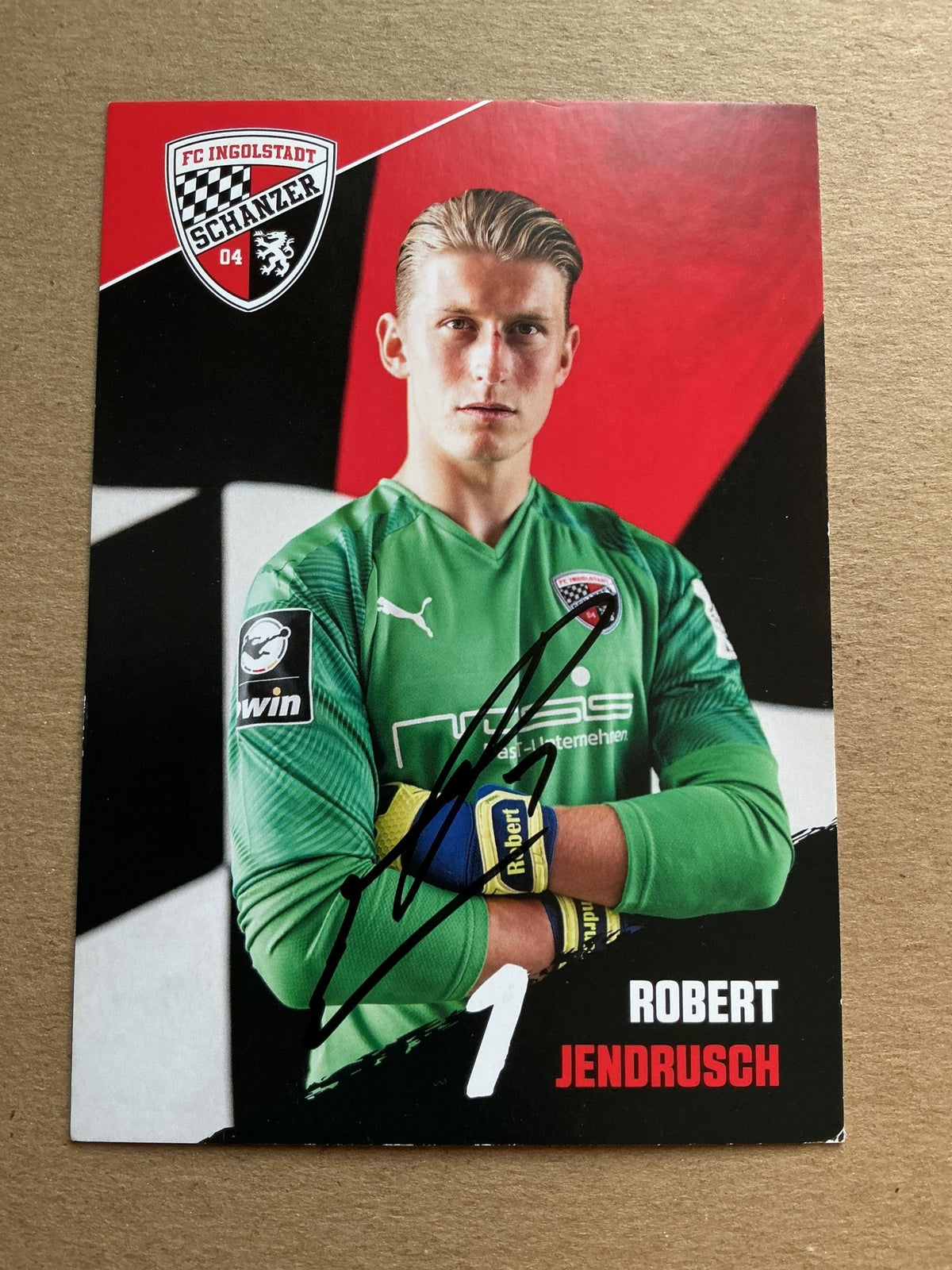 Robert Jendrusch, Germany 🇩🇪 FC Ingolstadt 04 2020/21 hand signed - Autographs-World