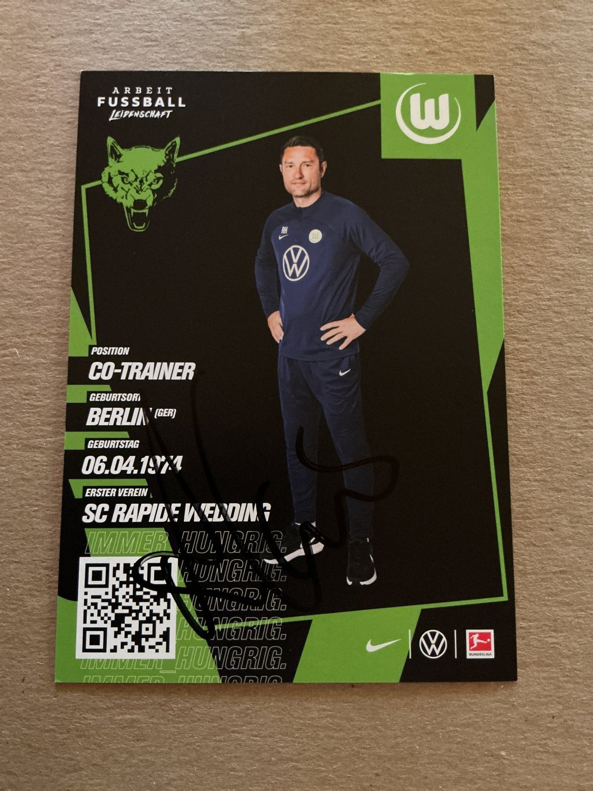 Robert Kovac, Croatia 🇭🇷 VfL Wolfsburg 2022/23 hand signed - Autographs-World