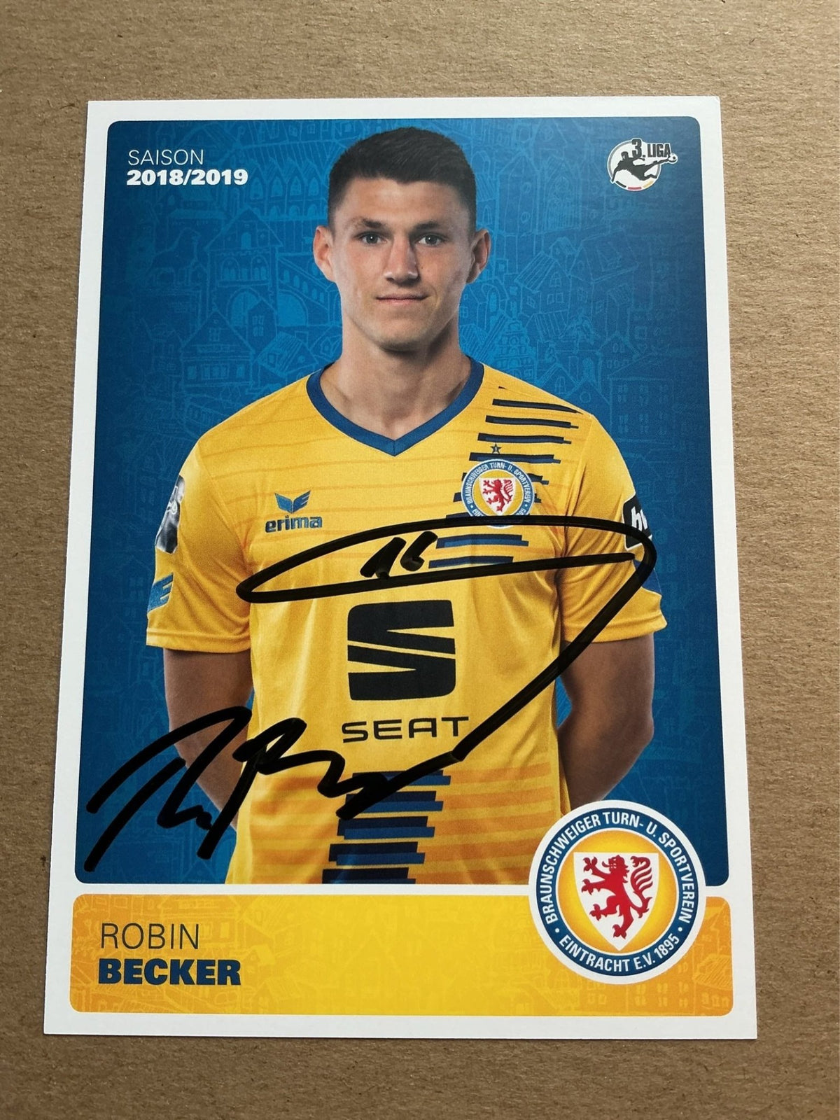 Robin Becker, Germany 🇩🇪 Eintracht Braunschweig 2018/19 hand signed - Autographs-World