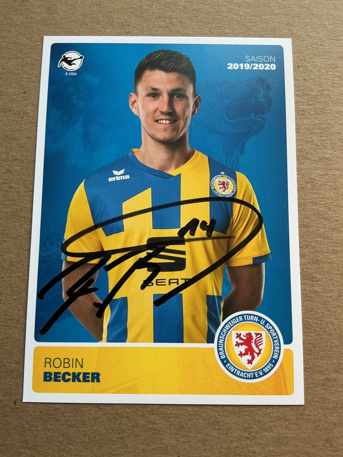 Robin Becker, Germany 🇩🇪 Eintracht Braunschweig 2019/20 hand signed - Autographs-World