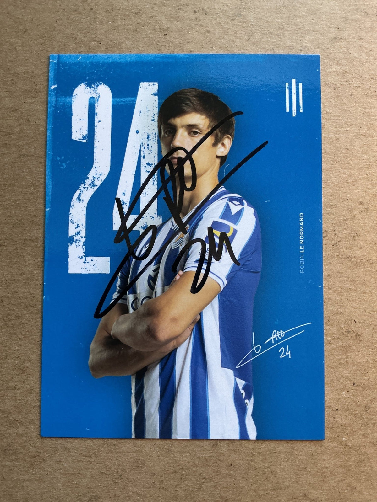 Robin Le Normand, Spain 🇪🇸 Real Sociedad 2020/21 hand signed - Autographs-World