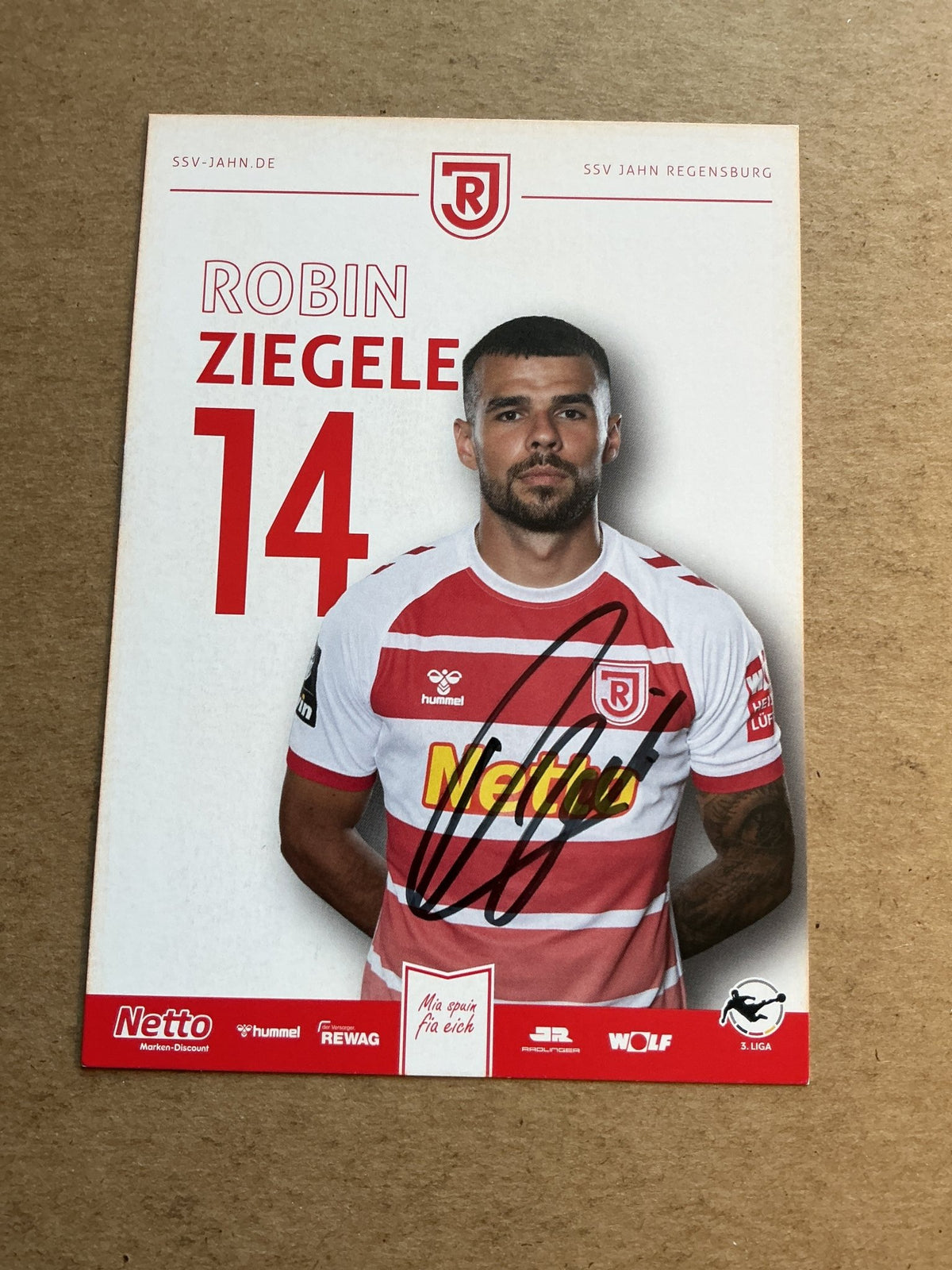 Robin Ziegele, Germany 🇩🇪 SSV Jahn Regensburg 2023/24 hand signed - Autographs-World