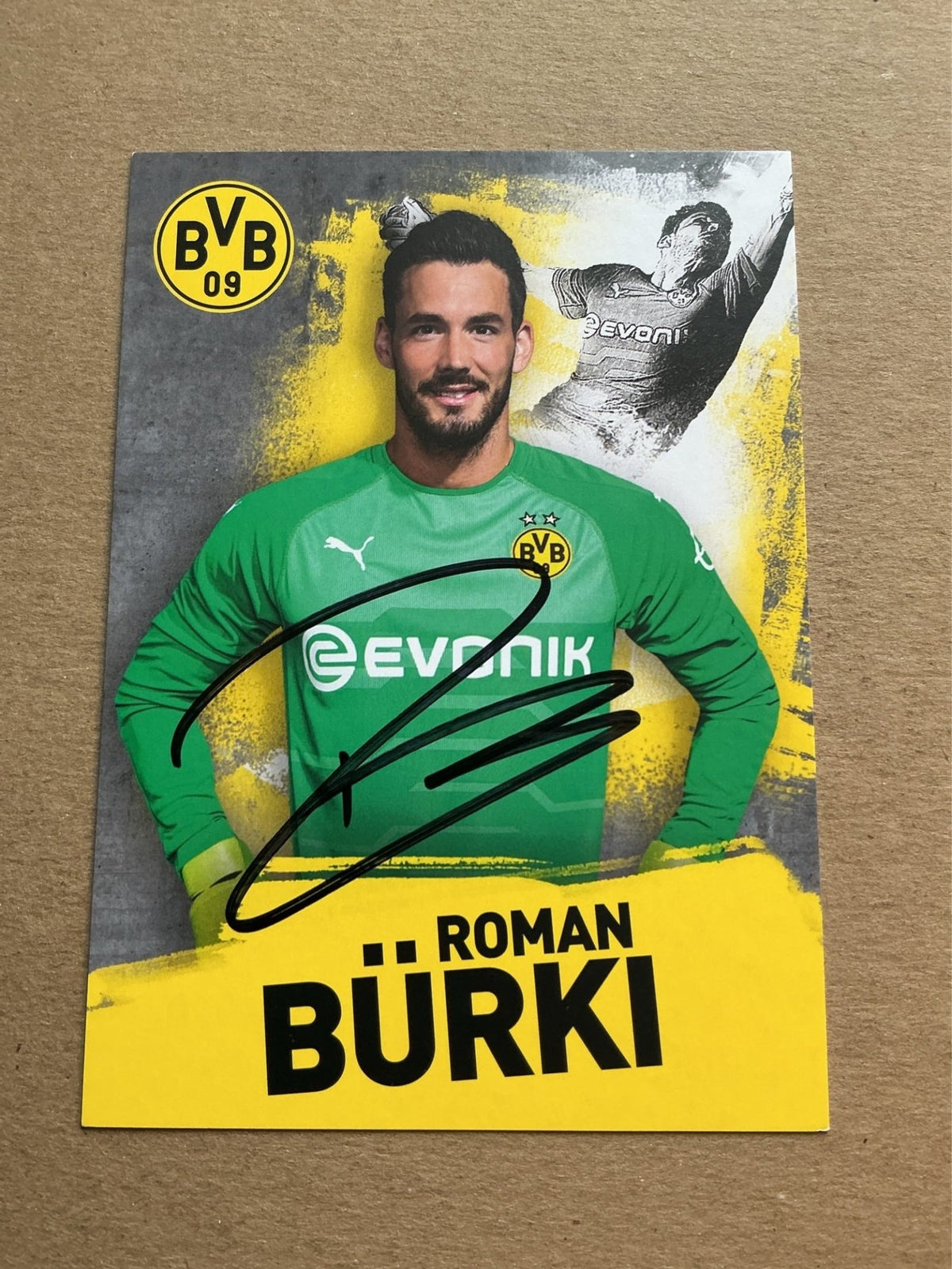 Roman Bürki, Switzerland 🇨🇭 Borussia Dortmund 2018/19 hand signed - Autographs-World