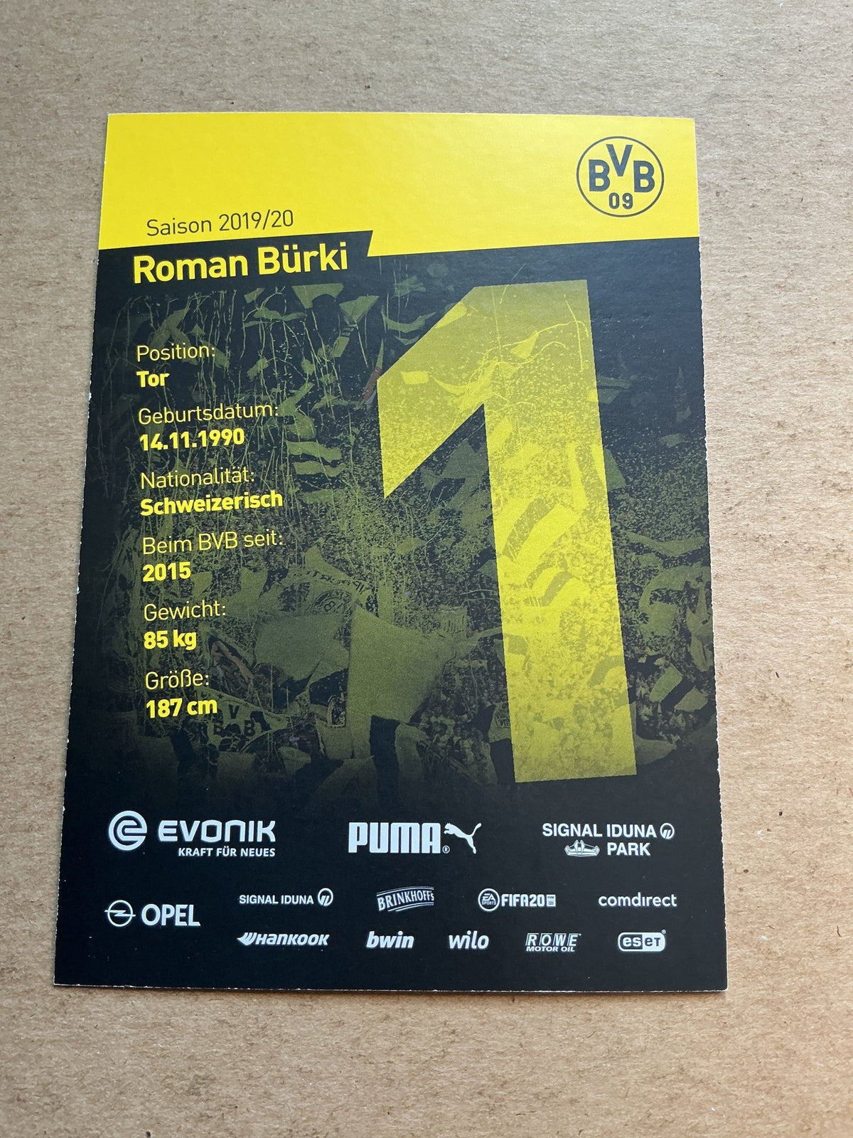 Roman Bürki, Switzerland 🇨🇭 Borussia Dortmund 2019/20 hand signed - Autographs-World