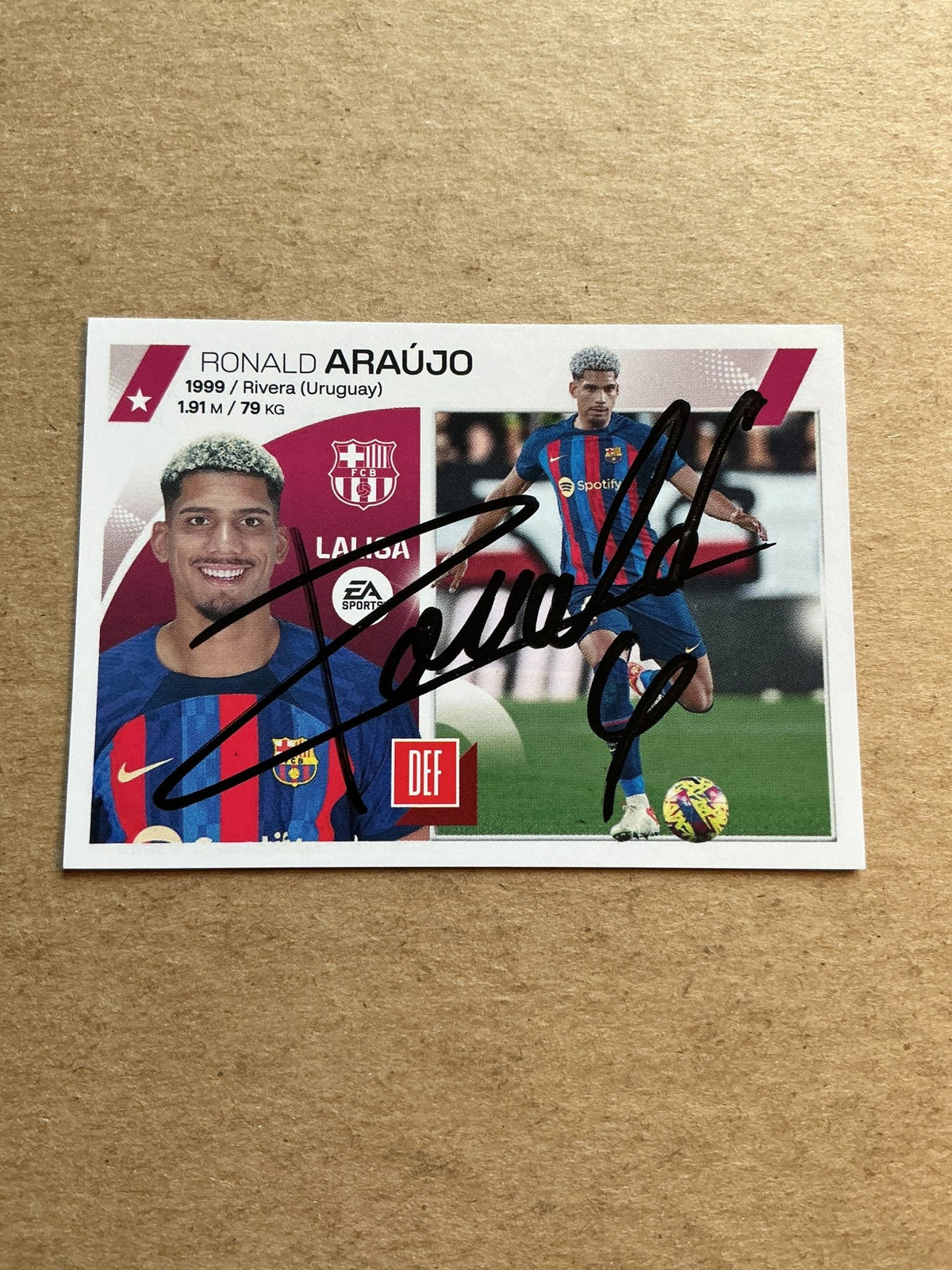 Ronald Araújo, Uruguay 🇺🇾 FC Barcelona 2023/24 Panini hand signed - Autographs-World